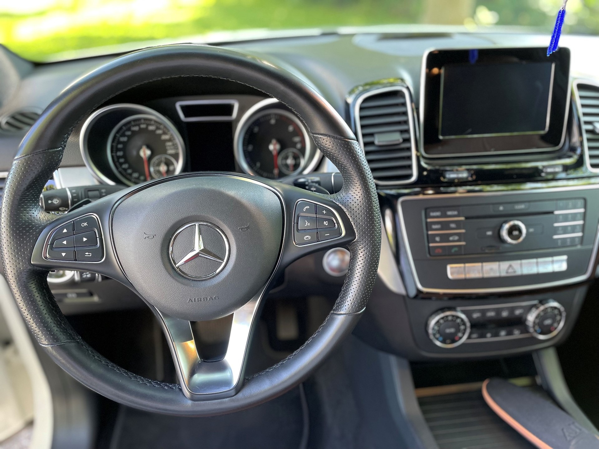 MERCEDES-BENZ GLE 350 d 4Matic 9G-Tronic-image-19
