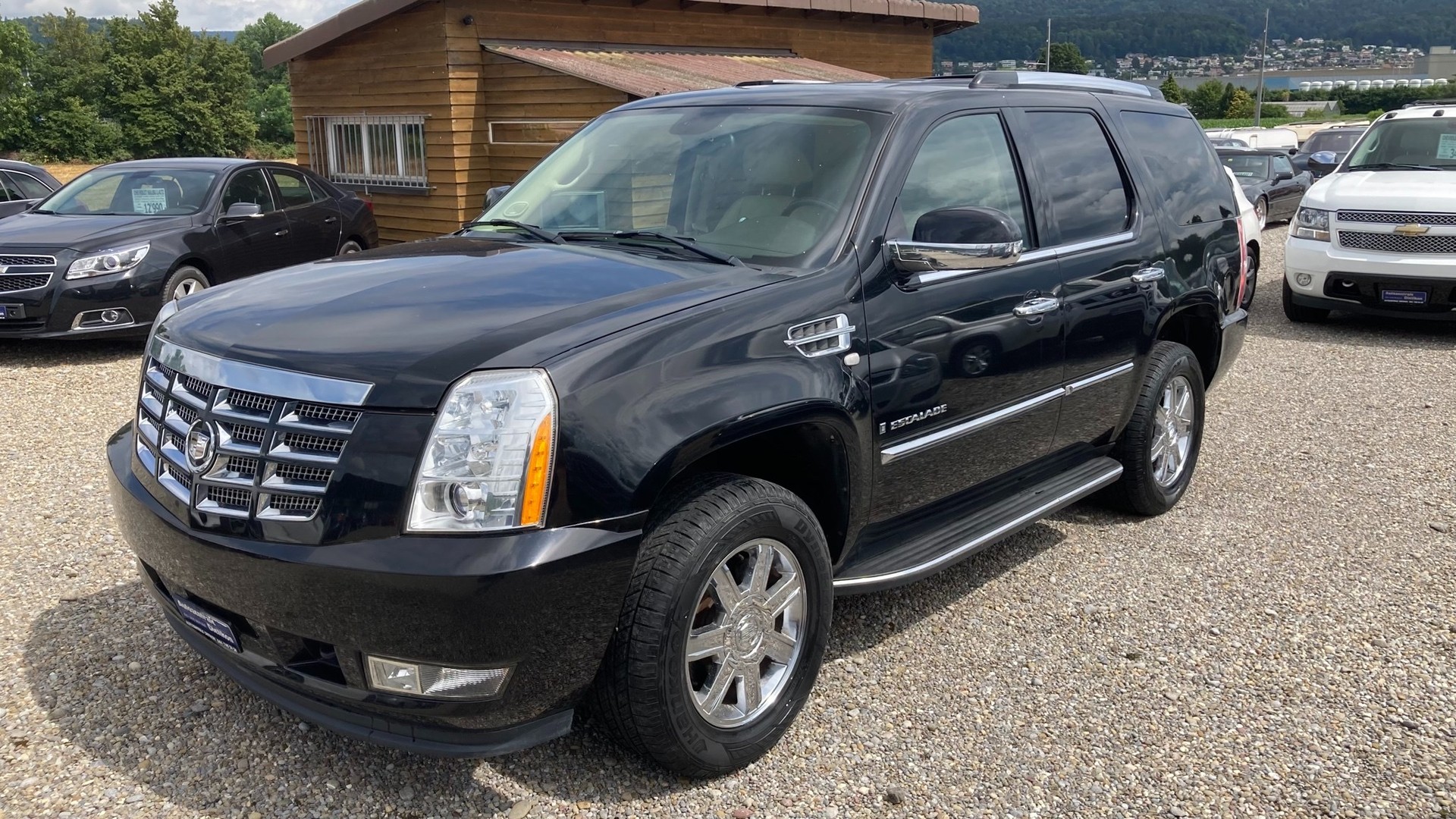 CADILLAC Escalade 6.2 Sport Luxury-image-0