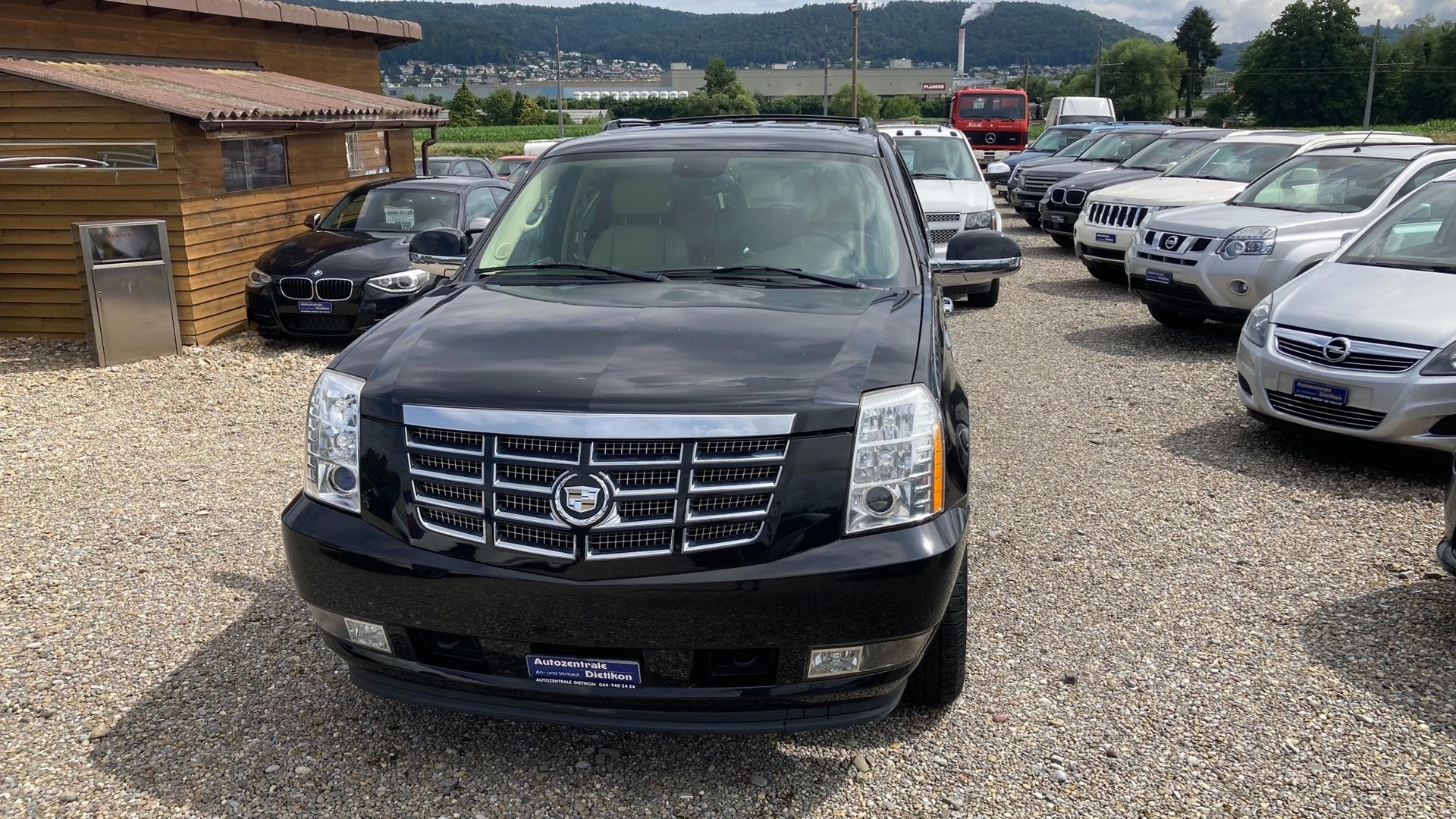CADILLAC Escalade 6.2 Sport Luxury-image-17