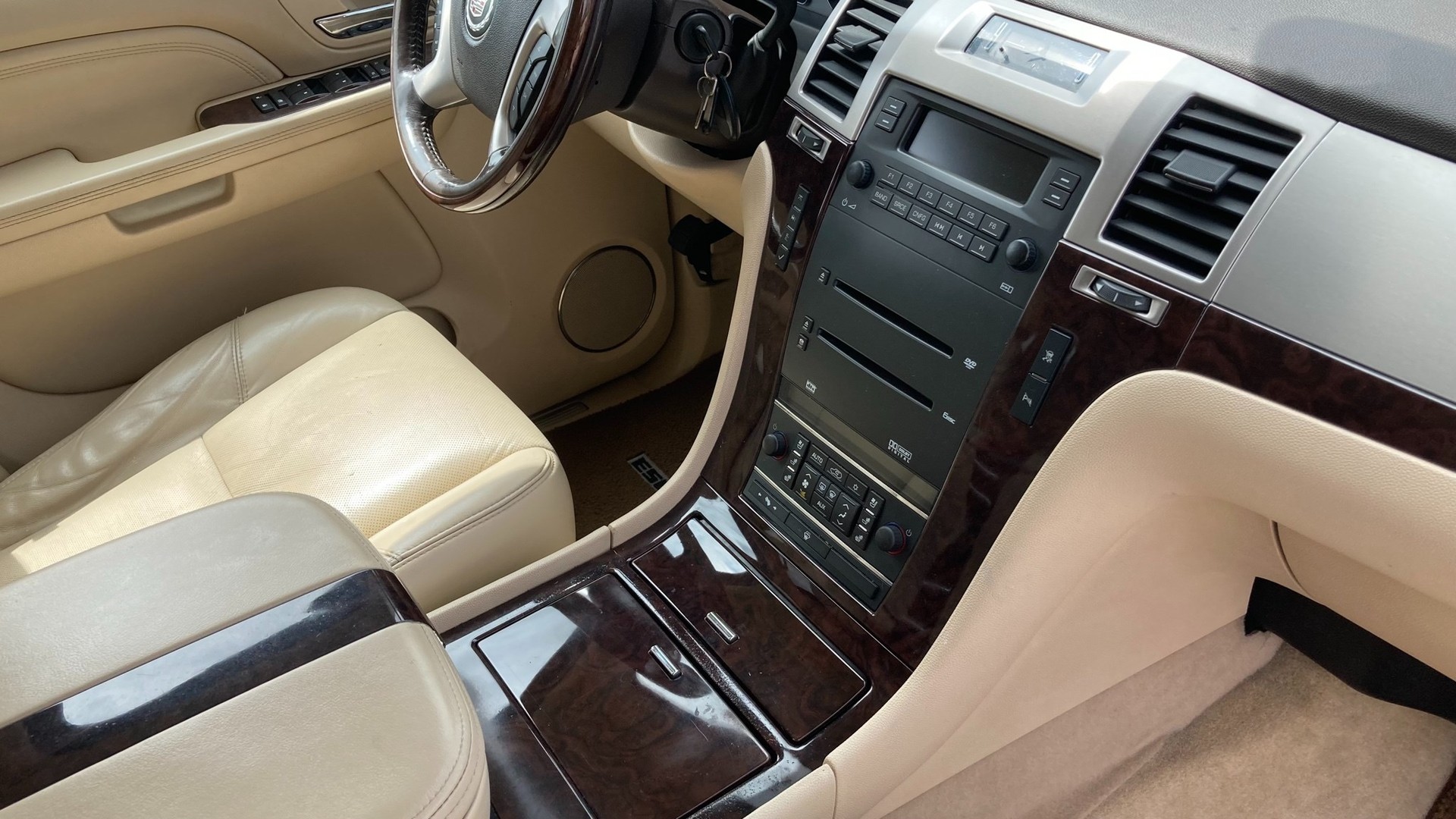 CADILLAC Escalade 6.2 Sport Luxury-image-8