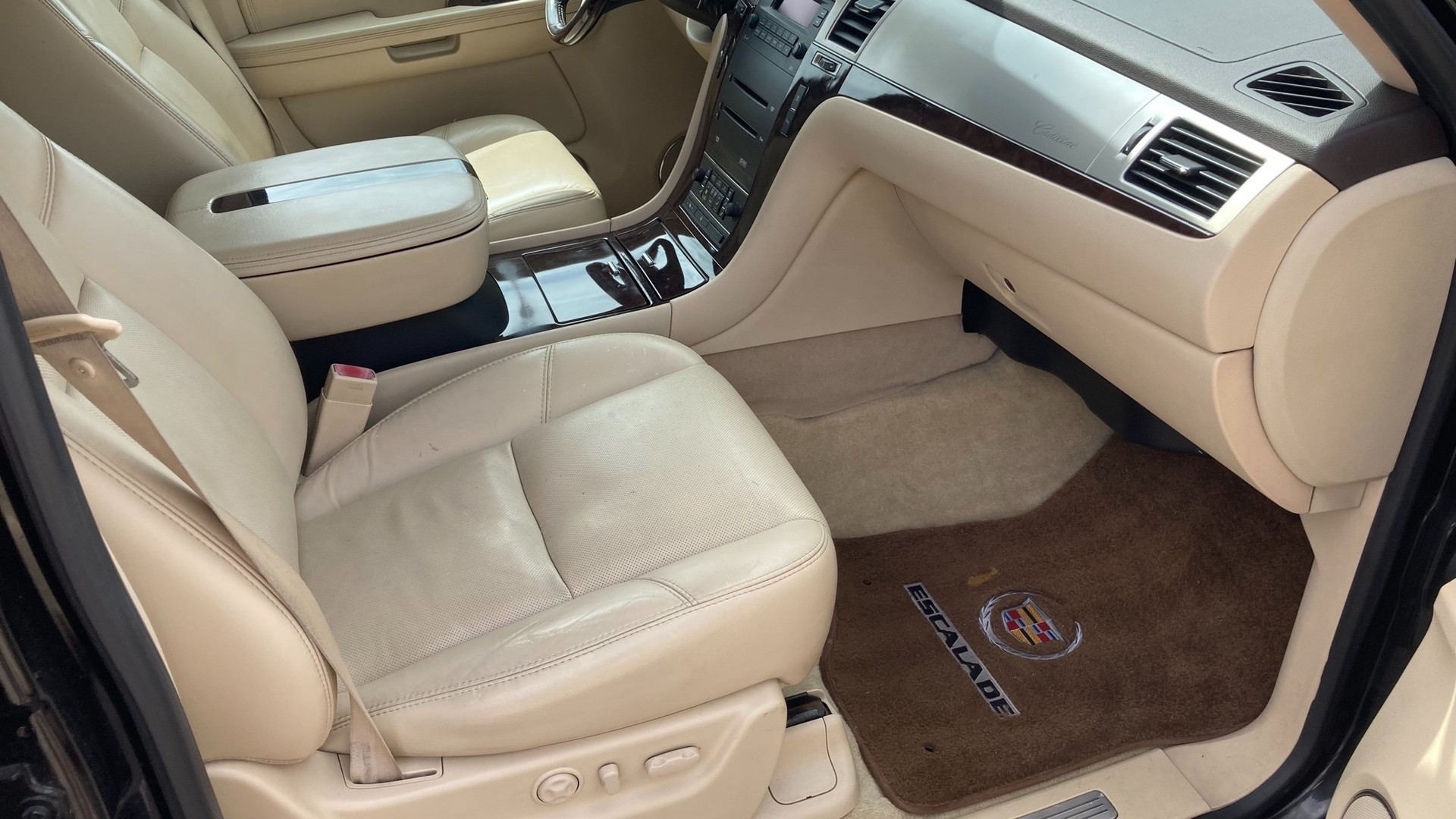 CADILLAC Escalade 6.2 Sport Luxury-image-7