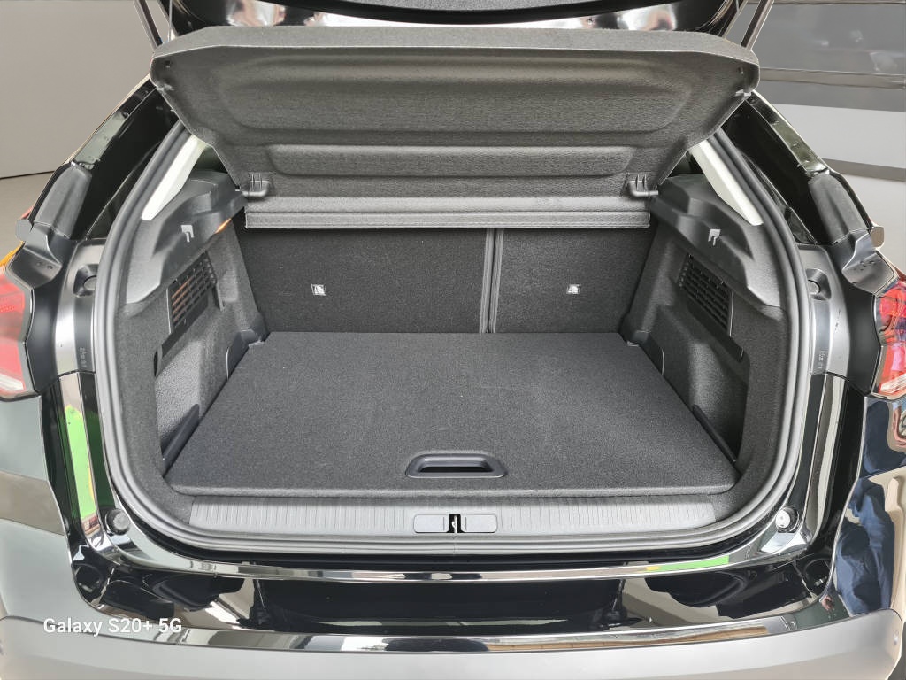 CITROEN C4 Electrique 136ch Automatique Swiss Edition-image-9