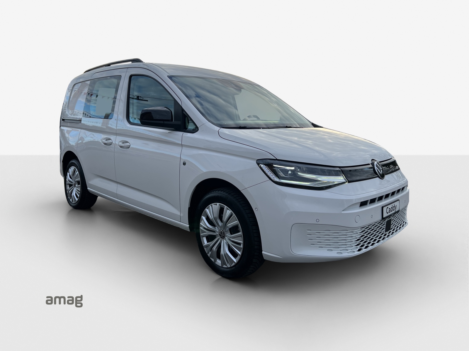 VW Caddy Cargo Entry-image-5