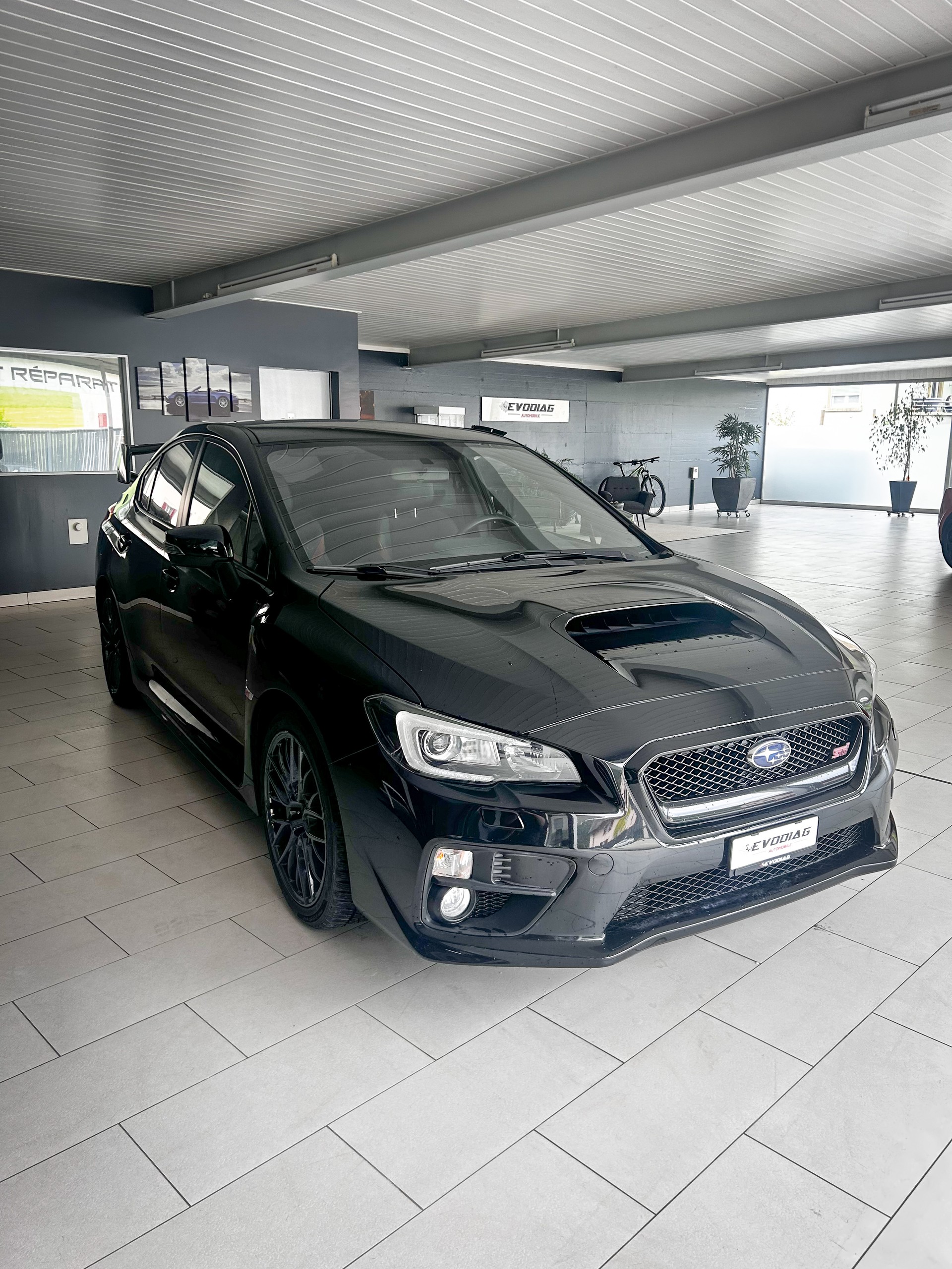 SUBARU WRX 2.5 Turbo 4WD STI Sport S