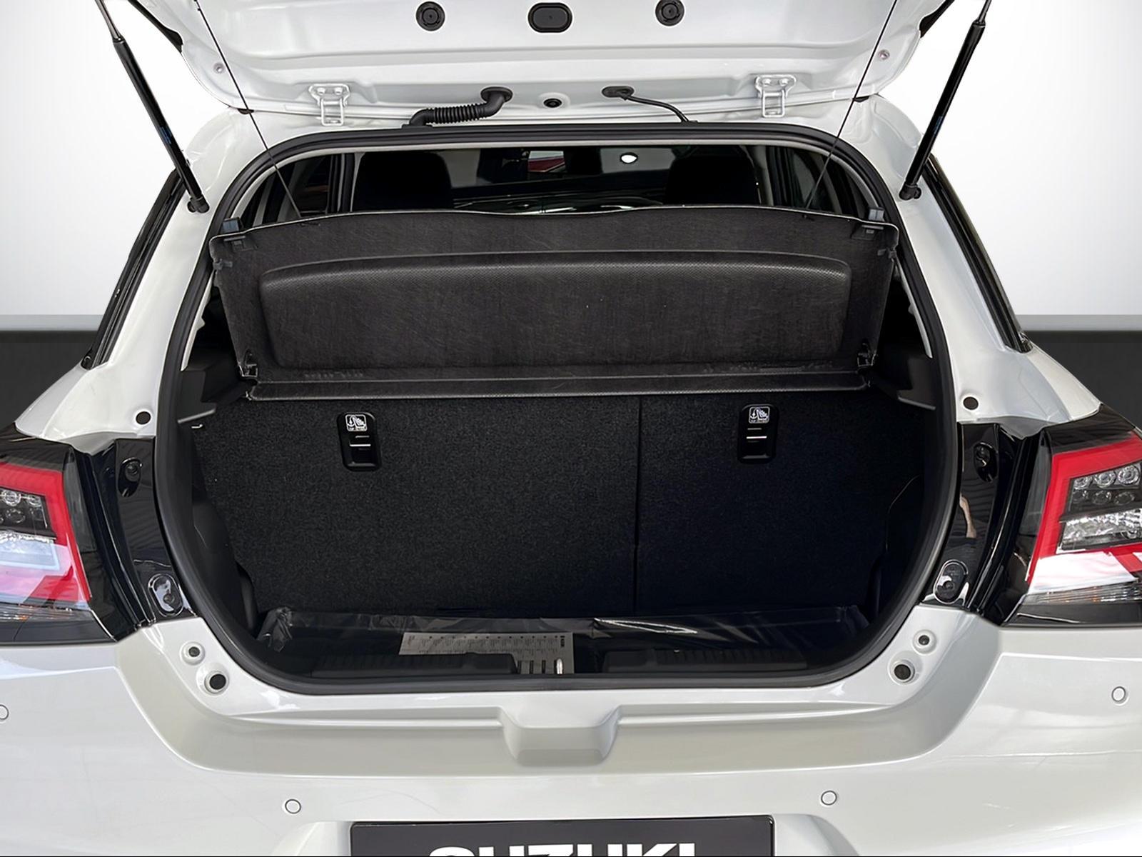 SUZUKI Swift 1.2 Tradizio Hybrid 4x4-image-7