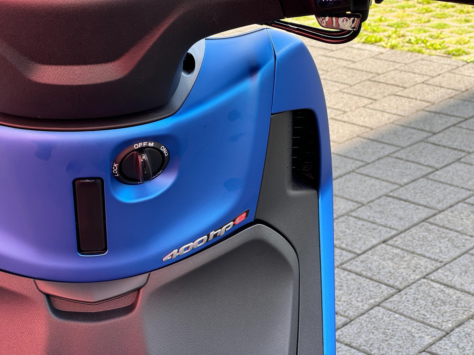 PIAGGIO Beverly 400 Sport-image-10