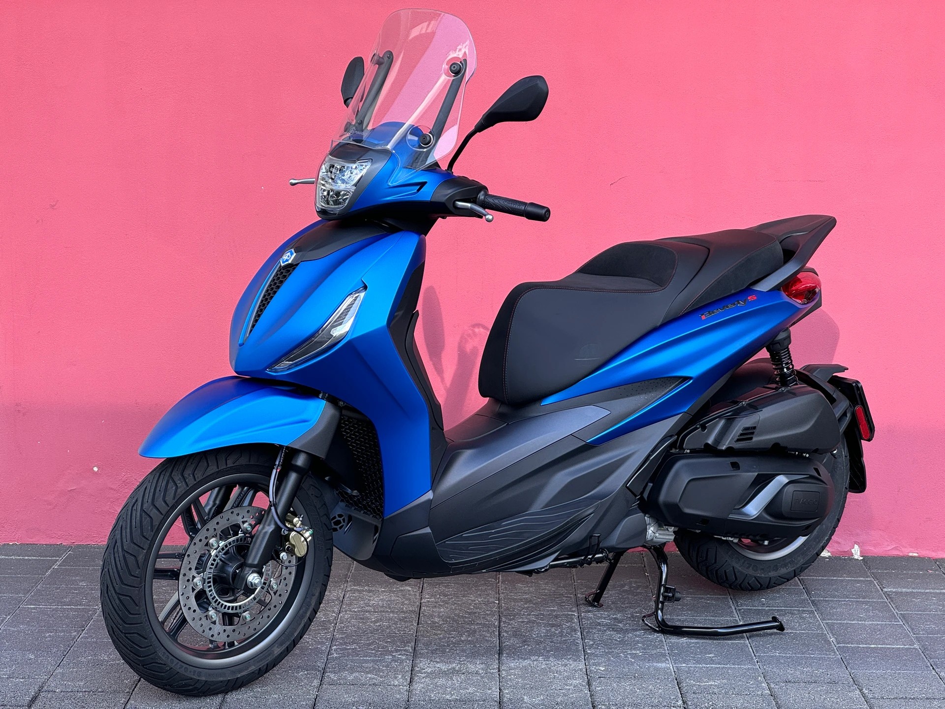PIAGGIO Beverly 400 Sport-showroom-element-2