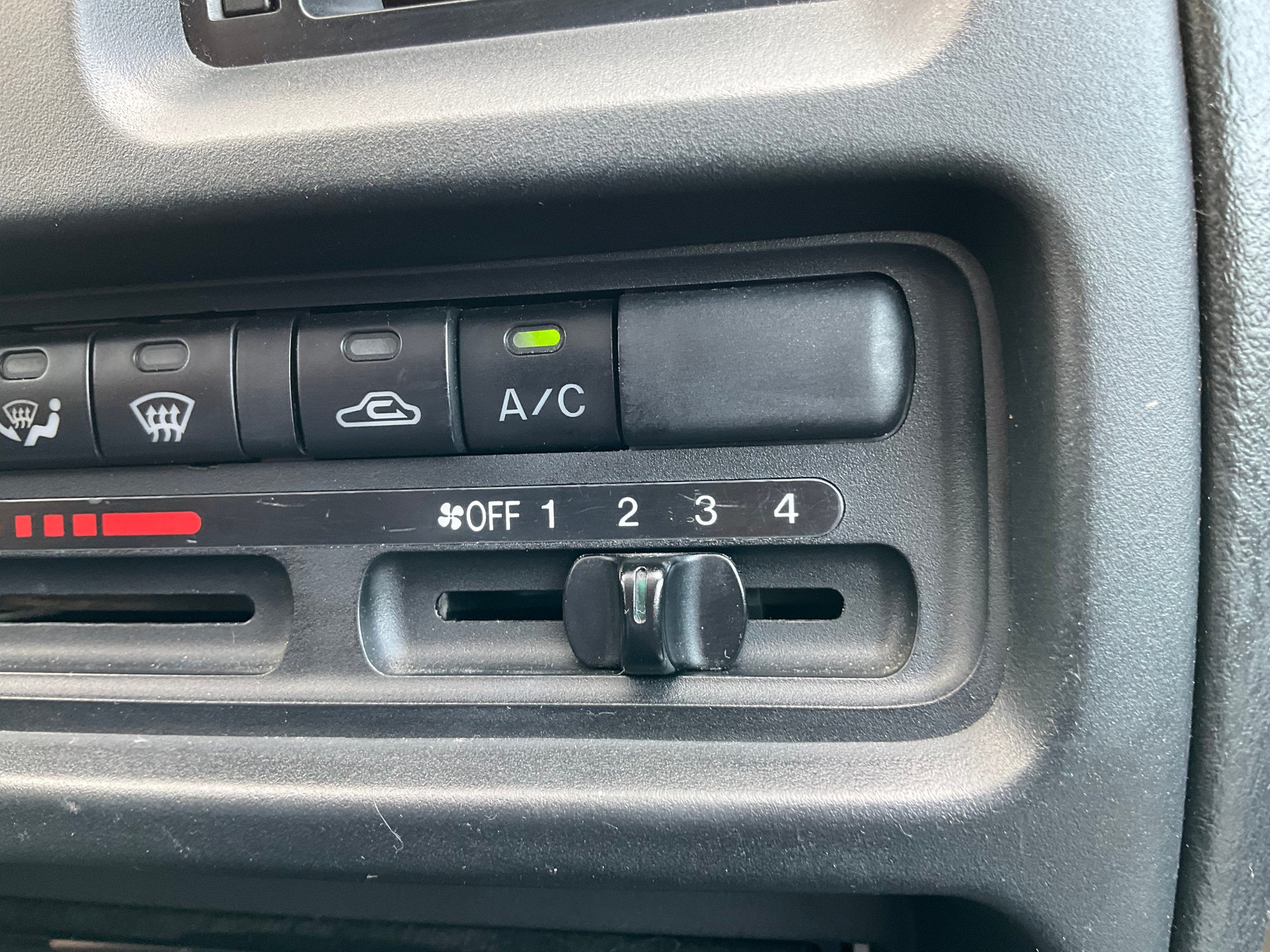 MAZDA 323 F 1.8i-16V Silv.stone-image-6