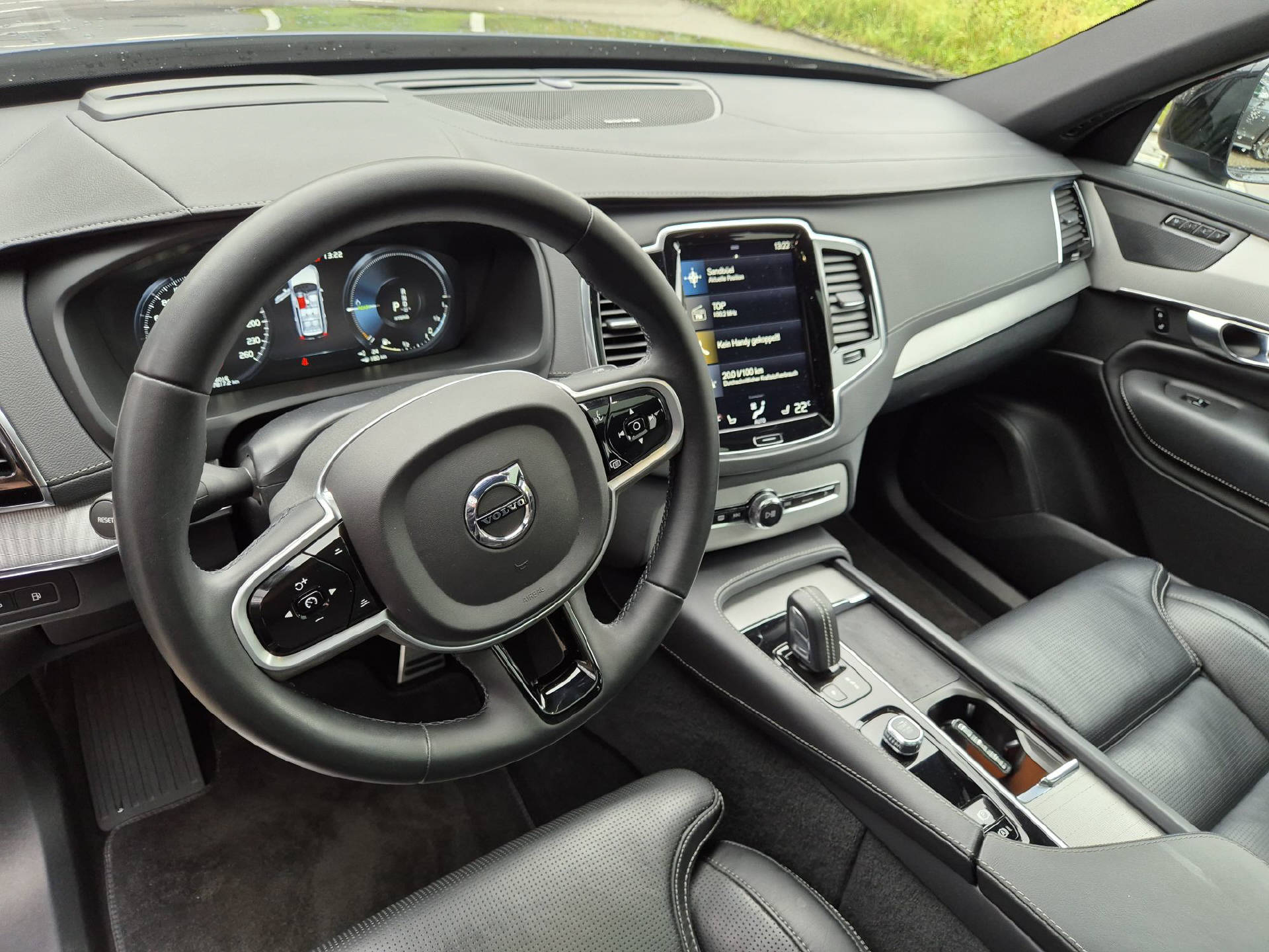 VOLVO XC90 2.0 T8 TE R-Design 7P. eAWD Recharge-image-9
