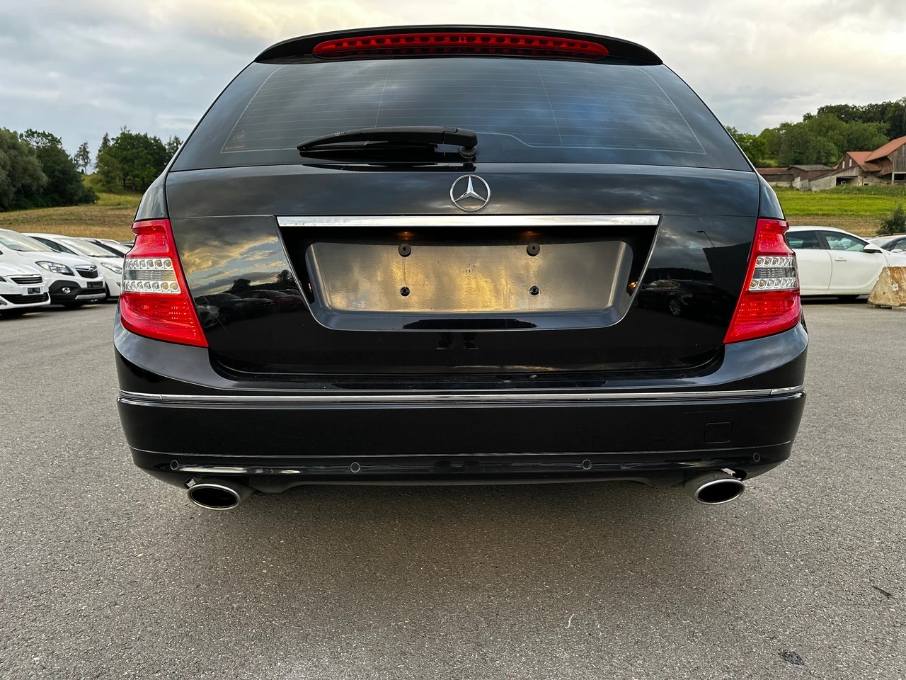 MERCEDES-BENZ C 230 Avantgarde 7G-Tronic-image-12
