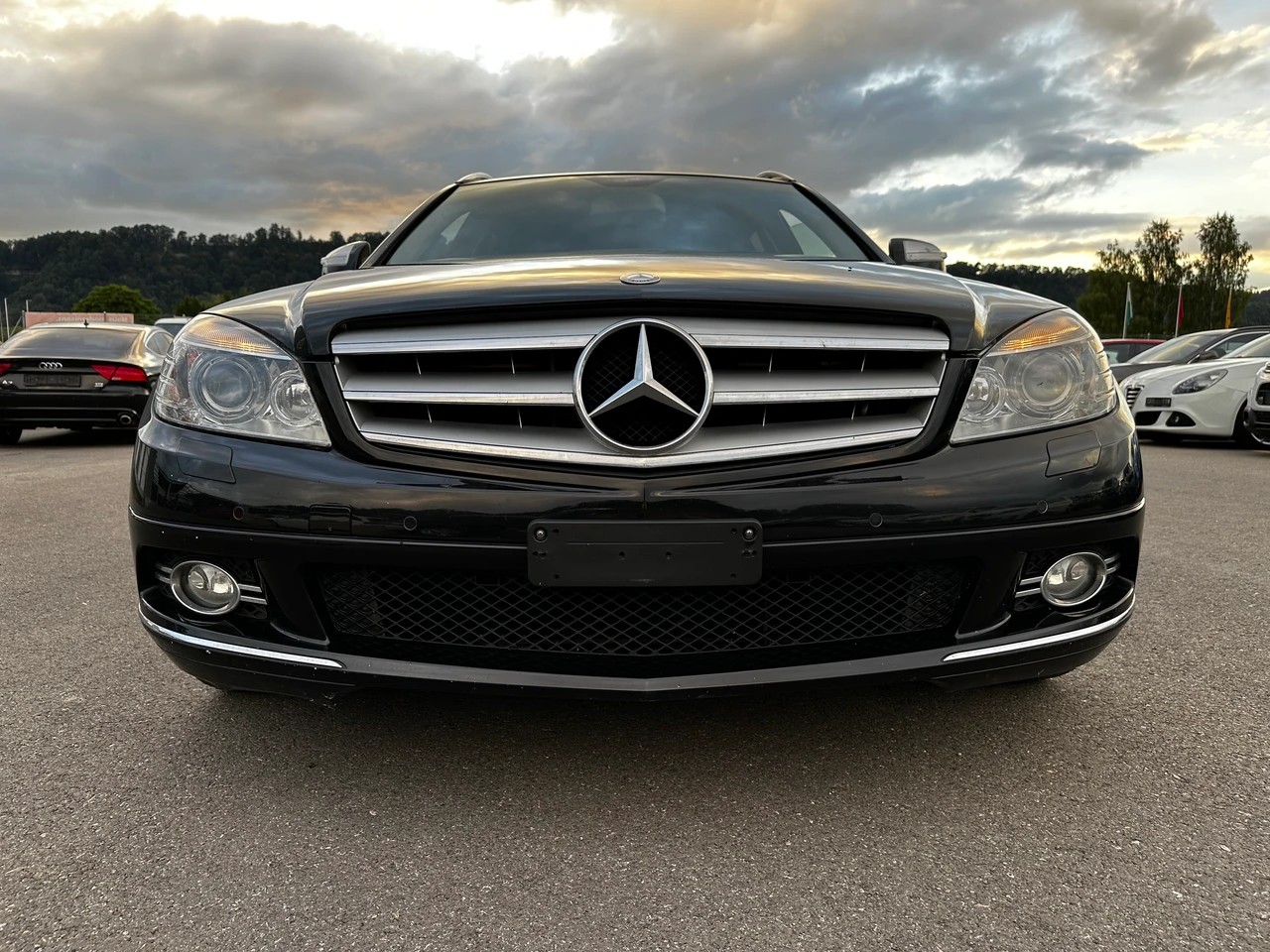 MERCEDES-BENZ C 230 Avantgarde 7G-Tronic-showroom-element-2