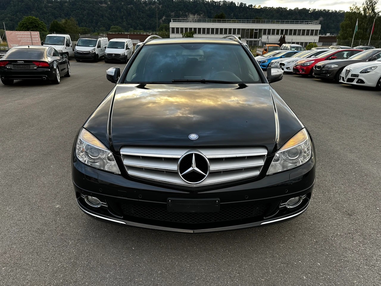 MERCEDES-BENZ C 230 Avantgarde 7G-Tronic-showroom-element-3