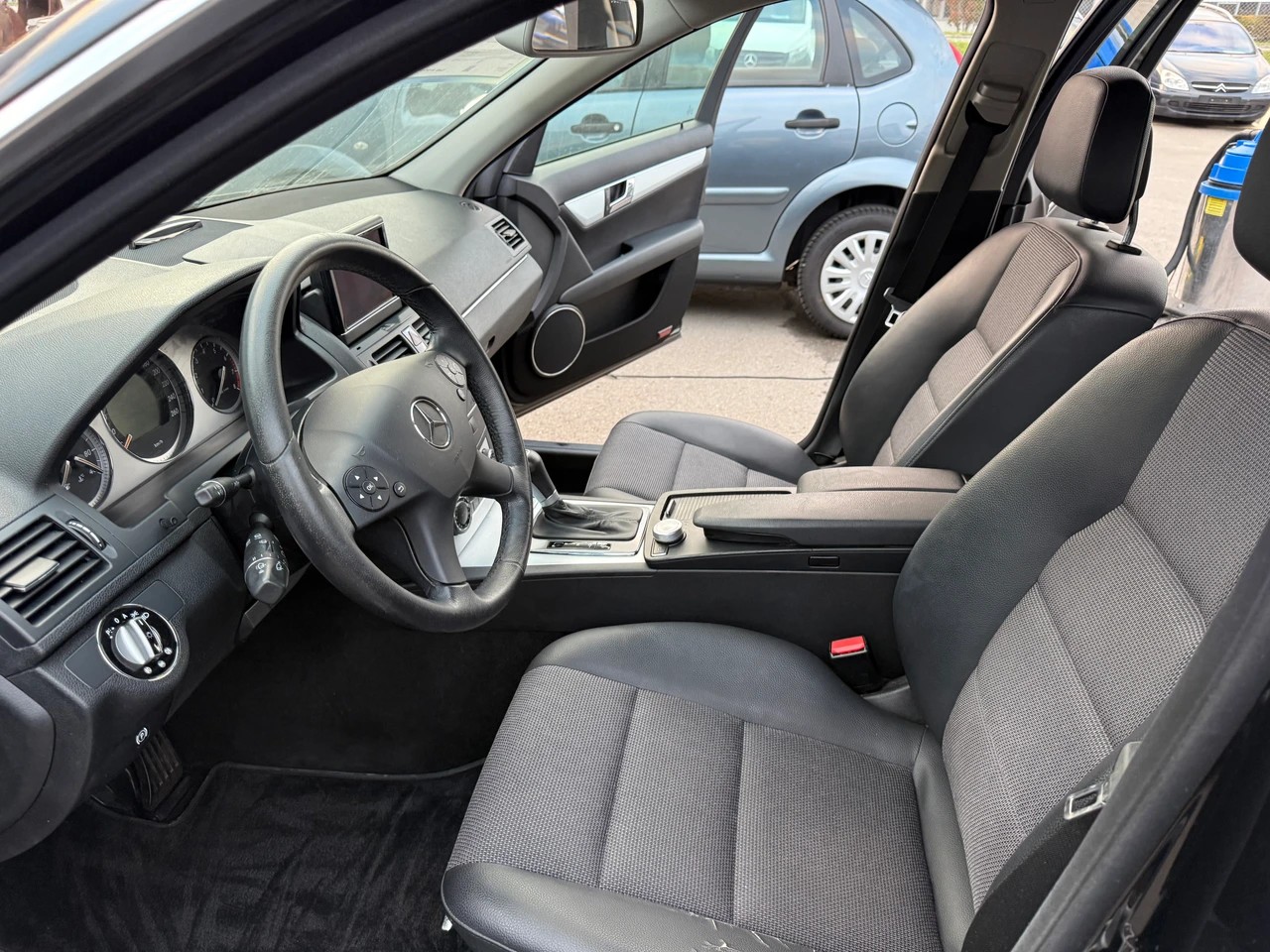 MERCEDES-BENZ C 230 Avantgarde 7G-Tronic-image-15