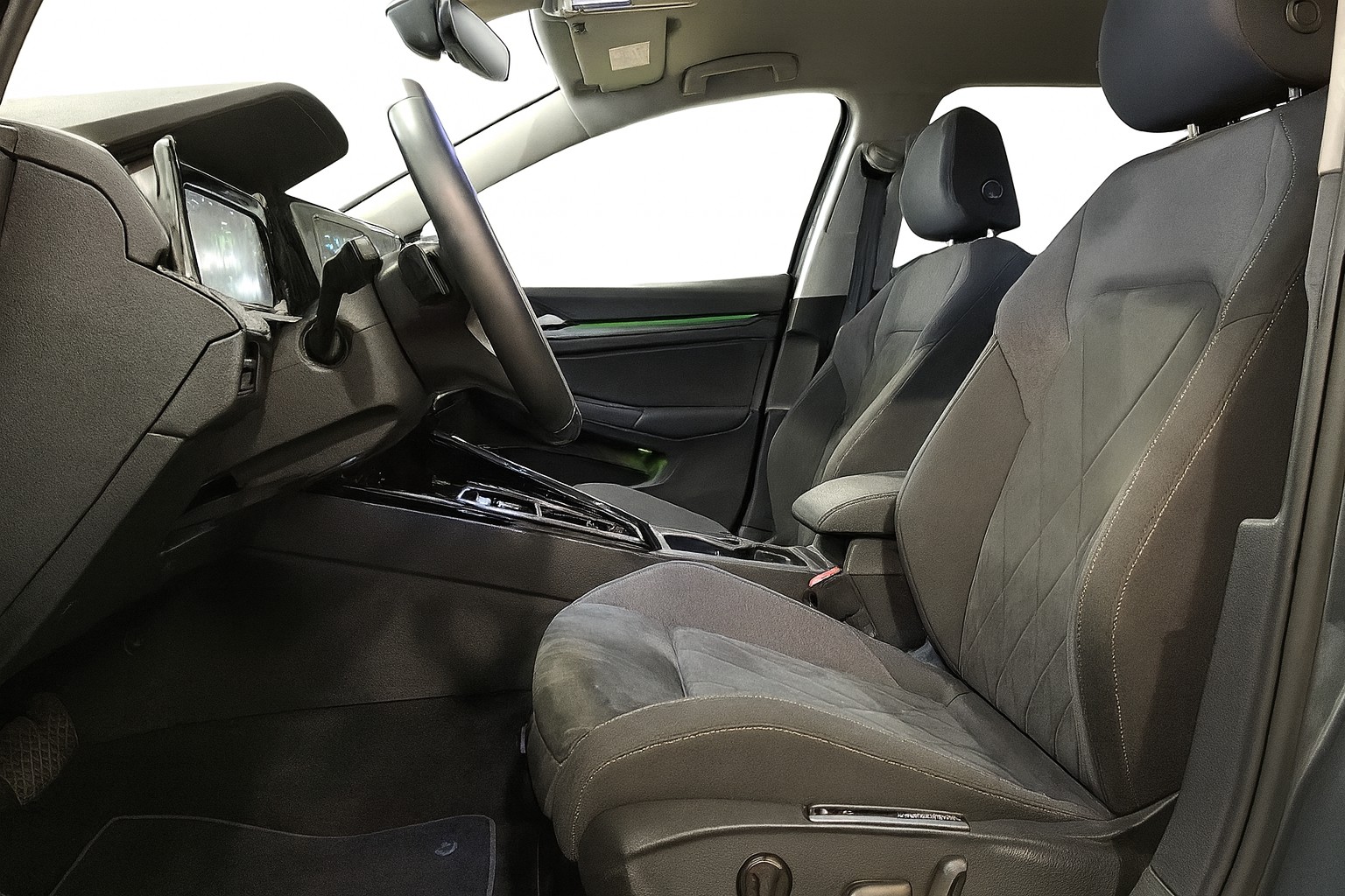 VW Golf 1.4 TSI PHEV Style-image-5
