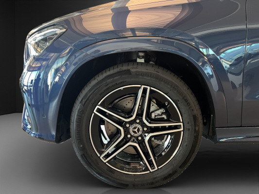 MERCEDES-BENZ GLE 300 d 4Matic-image-12