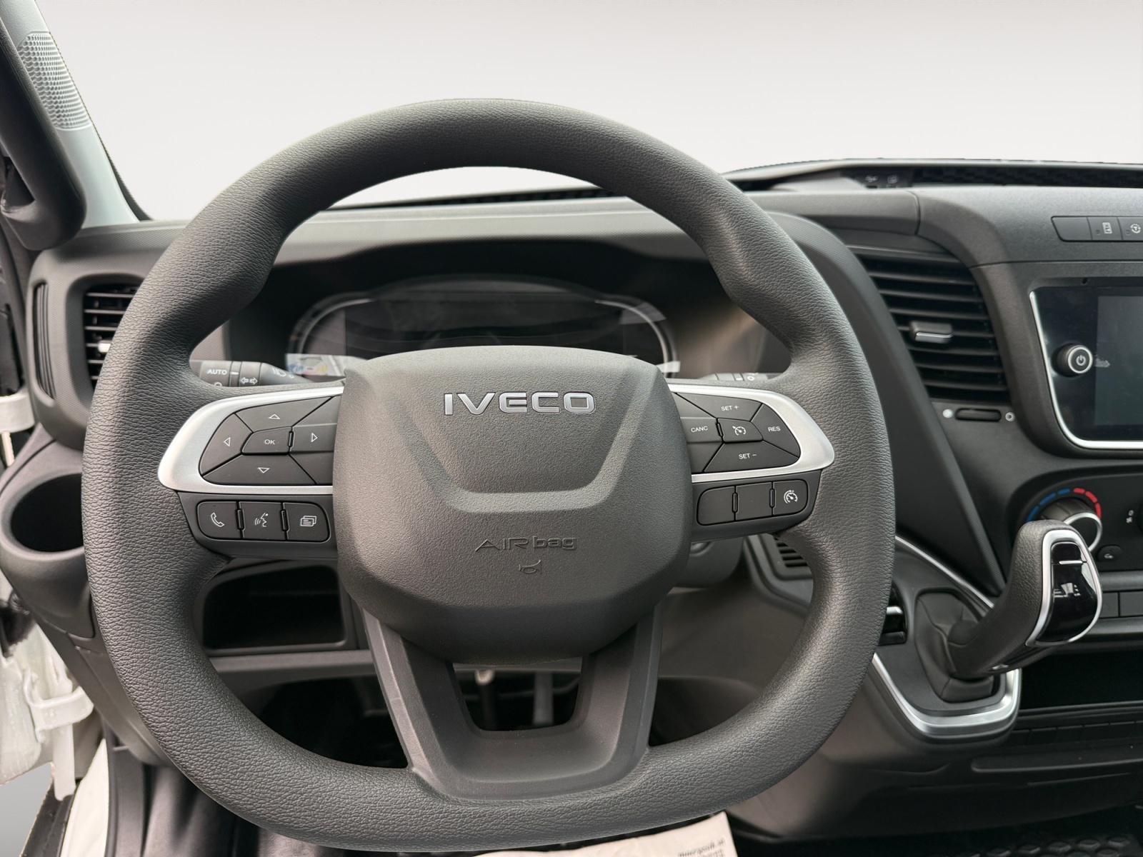 IVECO 35 C 18H A8-image-4