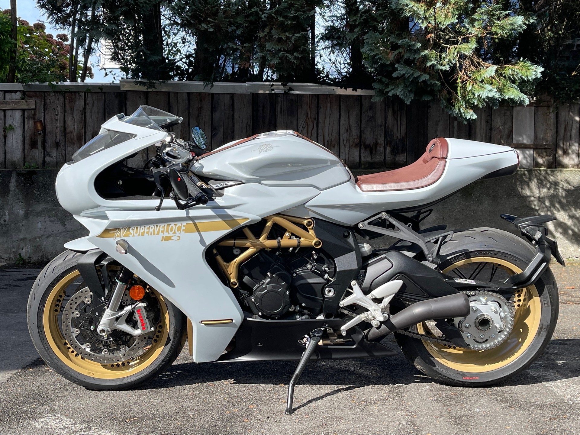 MV AGUSTA Superveloce 800-image-1