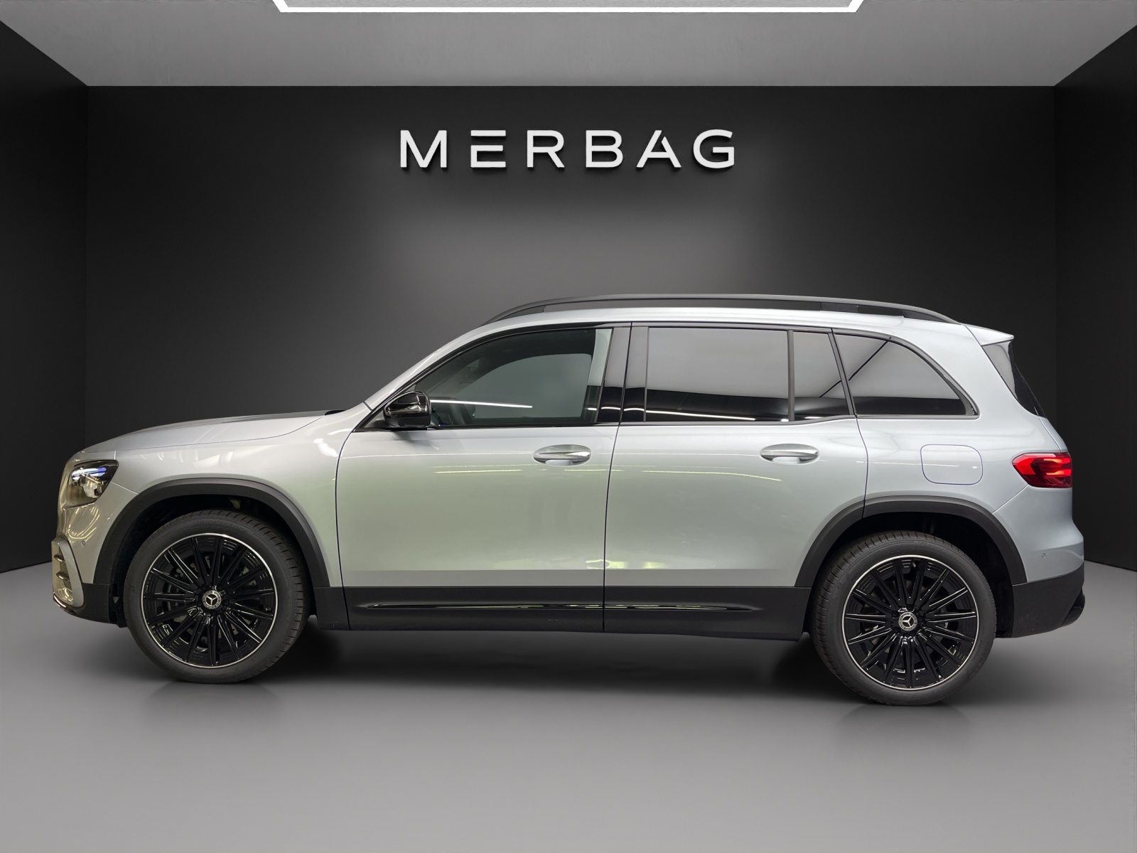 MERCEDES-BENZ GLB 250 4Matic 8G-Tronic-image-2