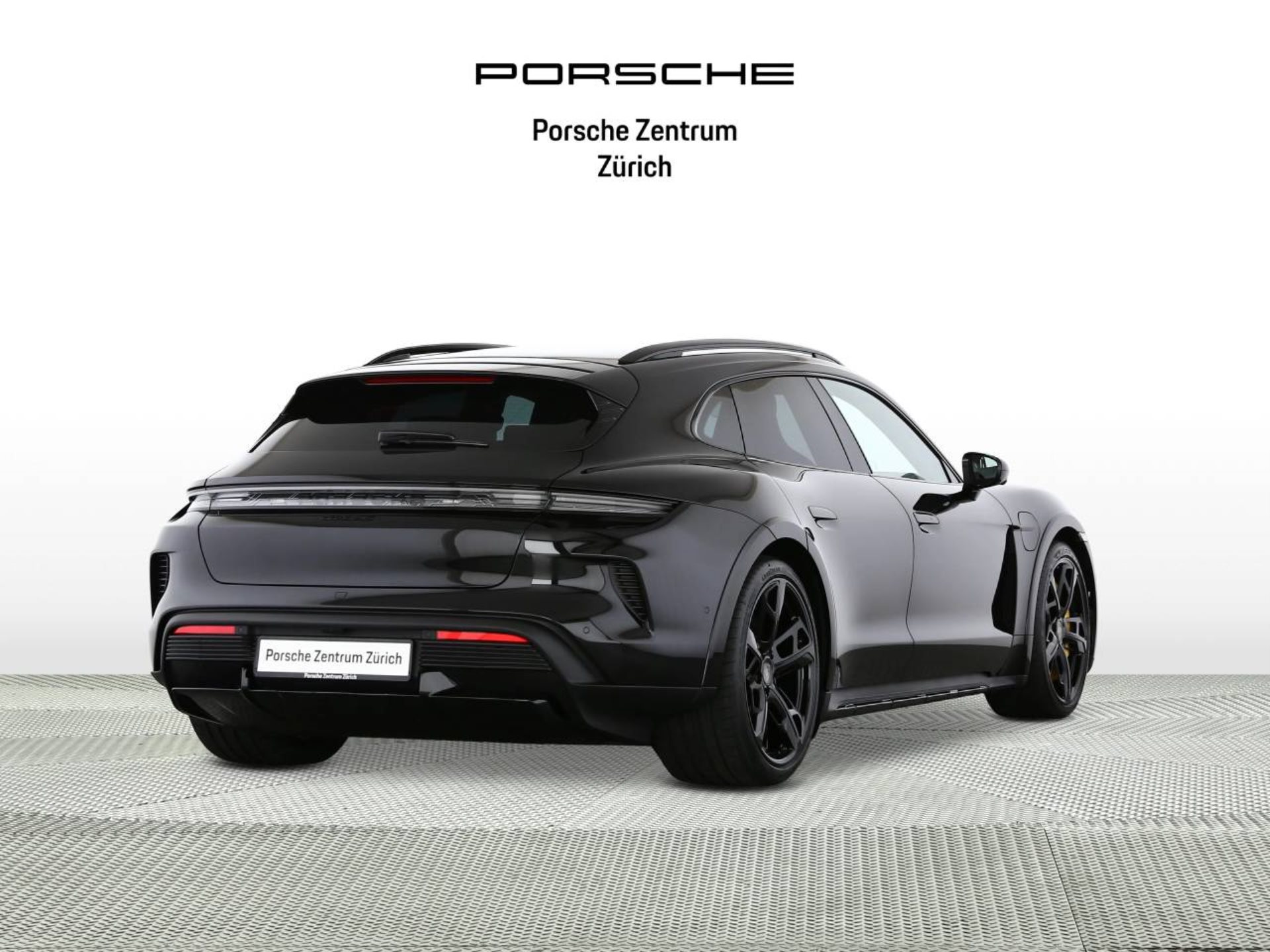 PORSCHE Taycan Turbo S Cross Turismo-image-2