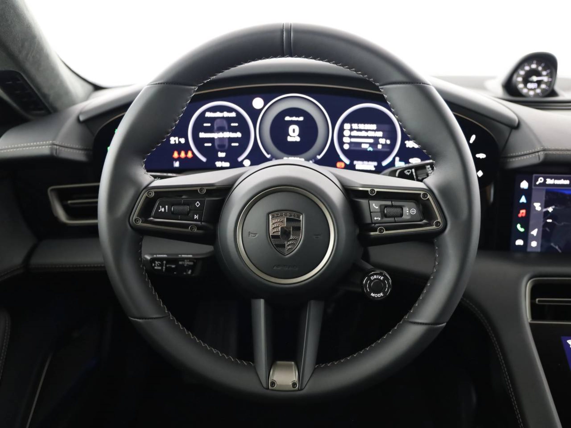 PORSCHE Taycan Turbo S Cross Turismo-image-3