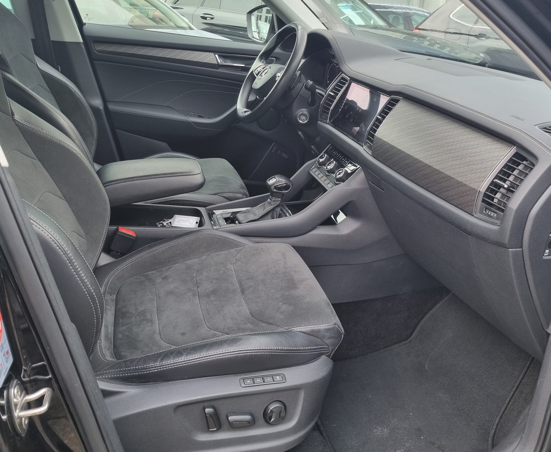 SKODA Kodiaq 2.0 TDI CR SportLine Facelift 4x4 DSG 7 Platzer-image-7