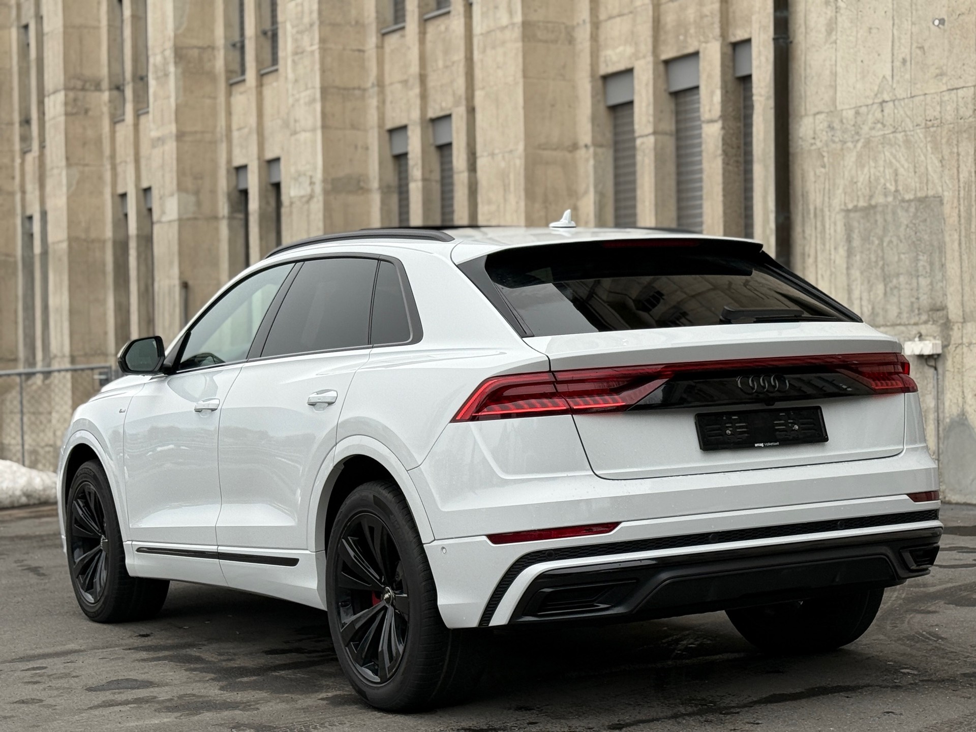 AUDI Q8 50 TDI quattro tiptronic-image-2