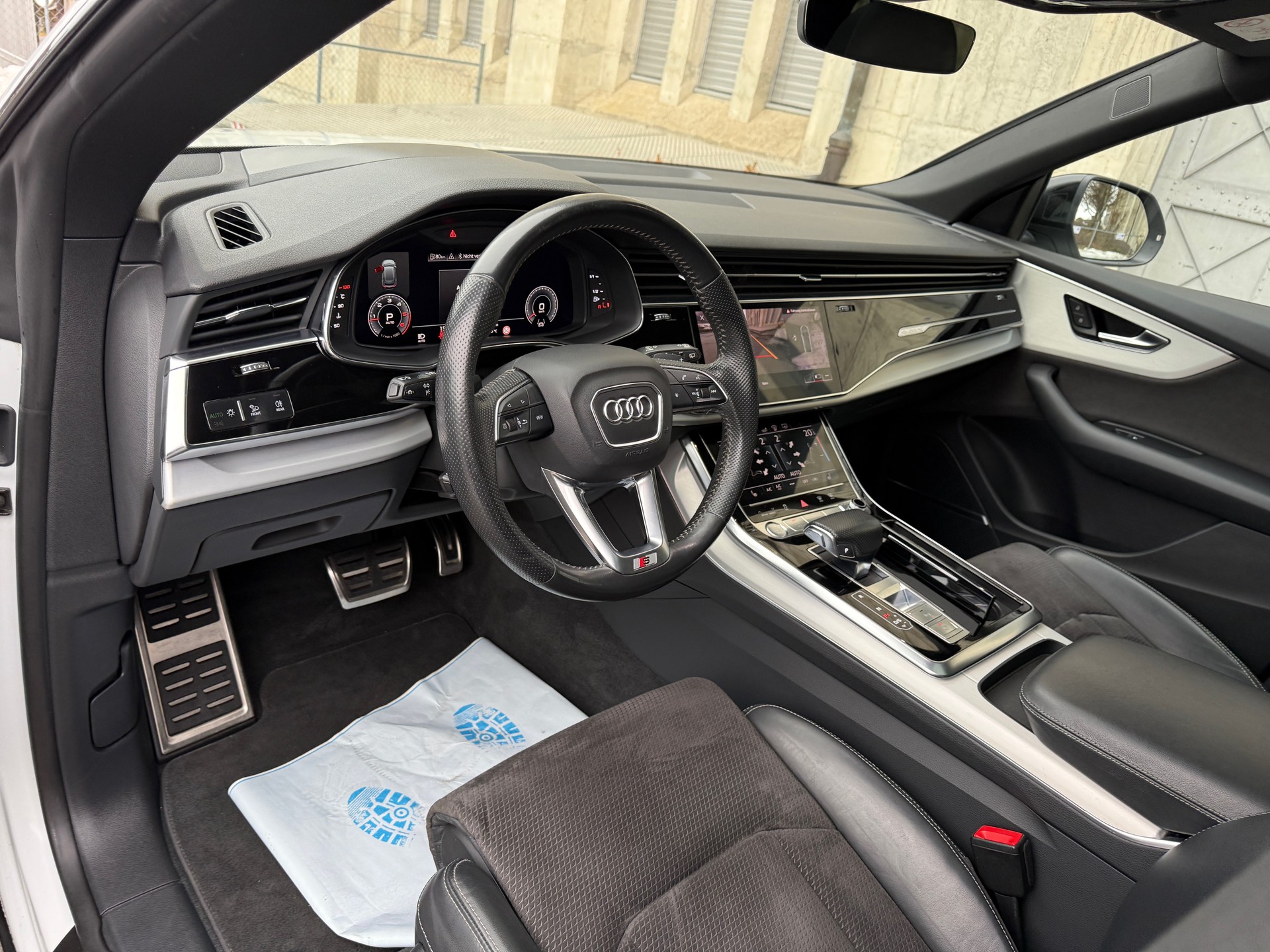 AUDI Q8 50 TDI quattro tiptronic-image-5