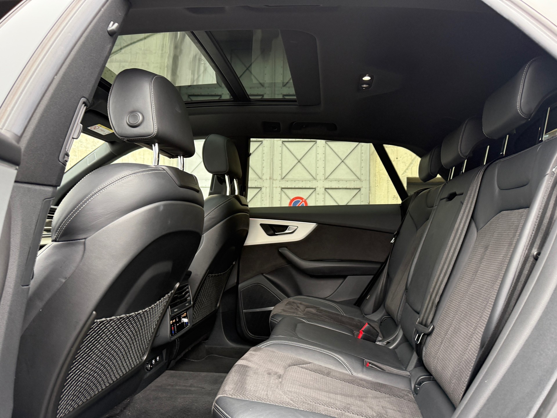 AUDI Q8 50 TDI quattro tiptronic-image-11