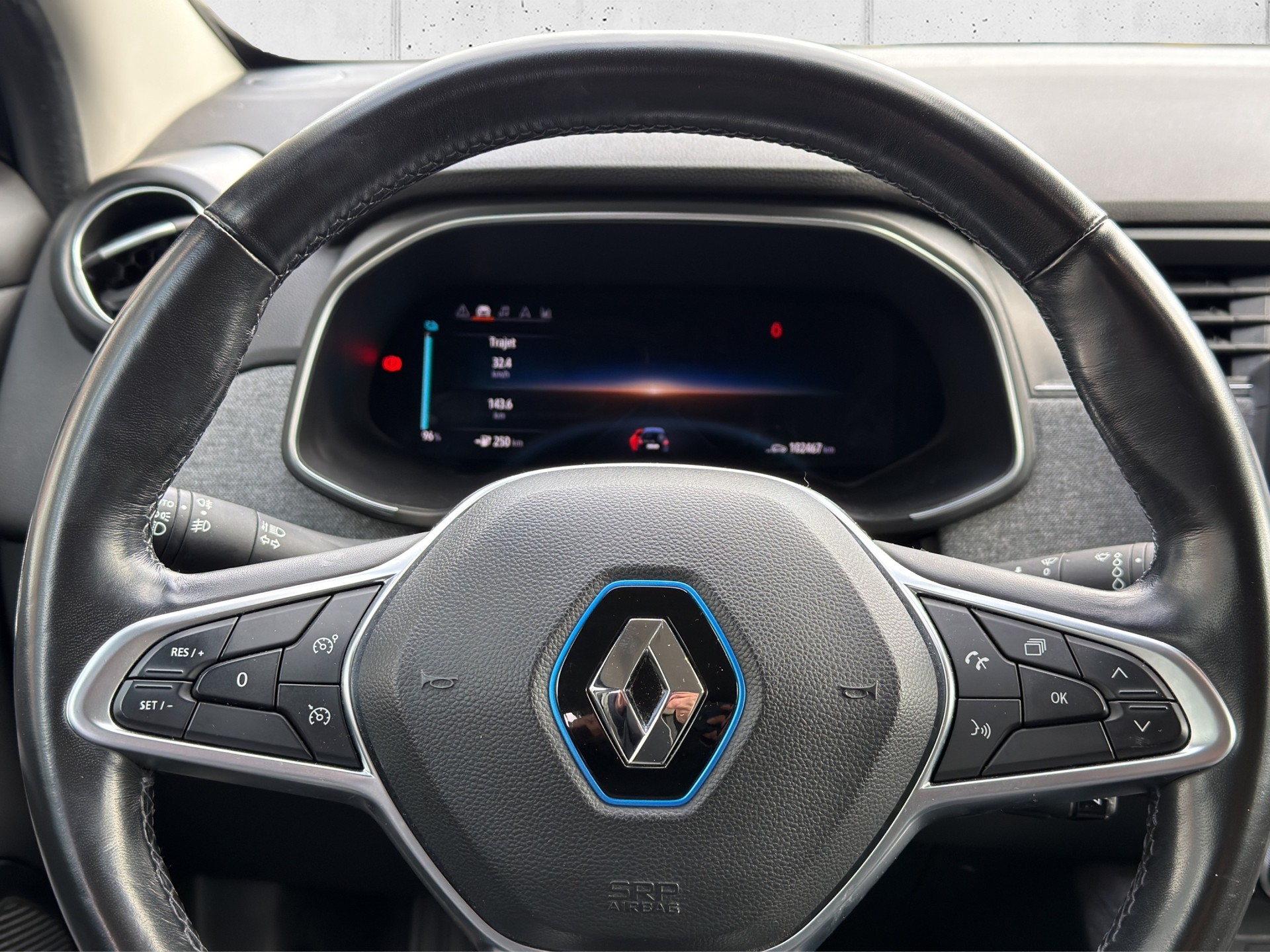 RENAULT Zoe Intens R135 (Batterie Miete)-image-15
