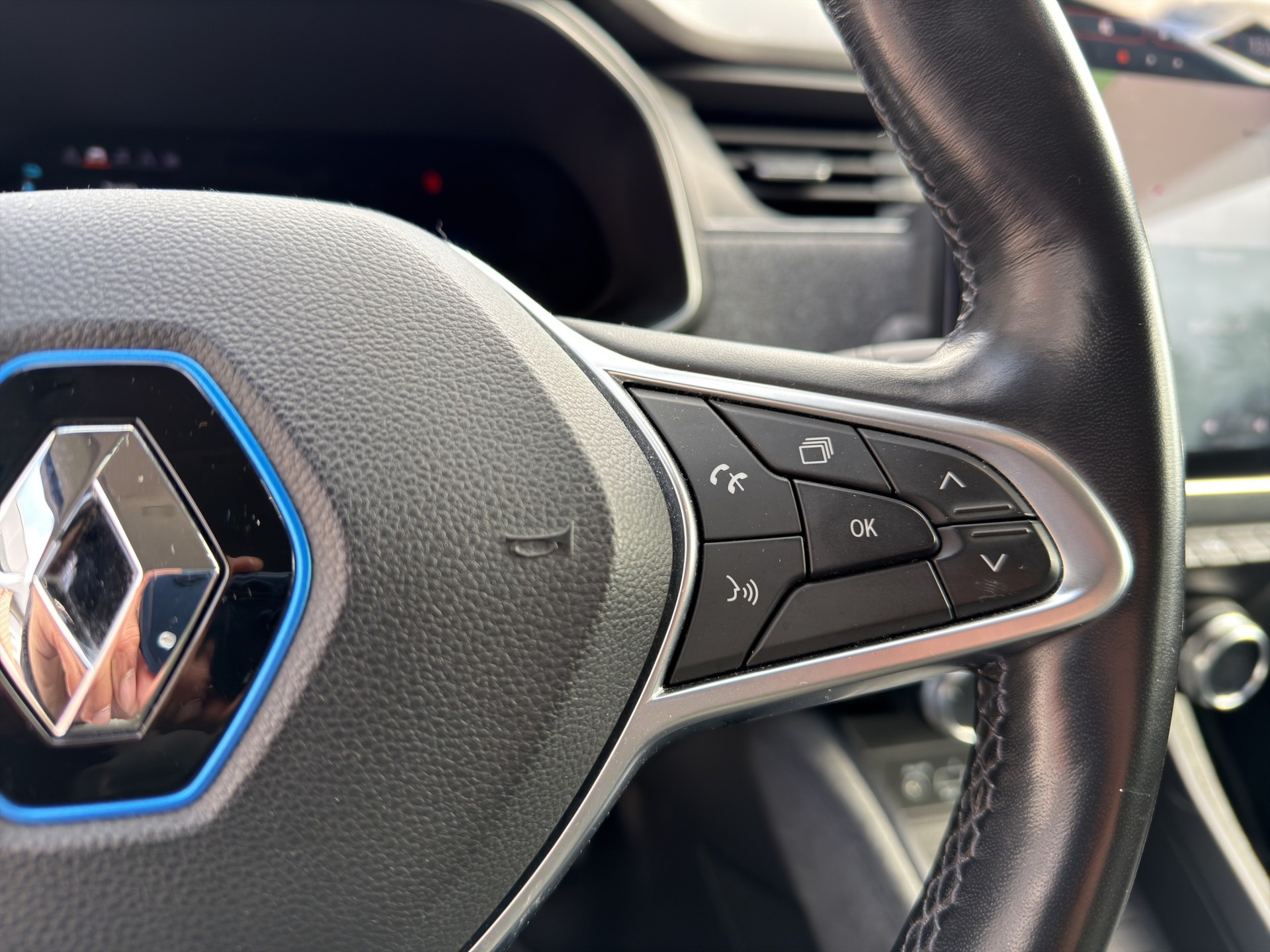 RENAULT Zoe Intens R135 (Batterie Miete)-image-17
