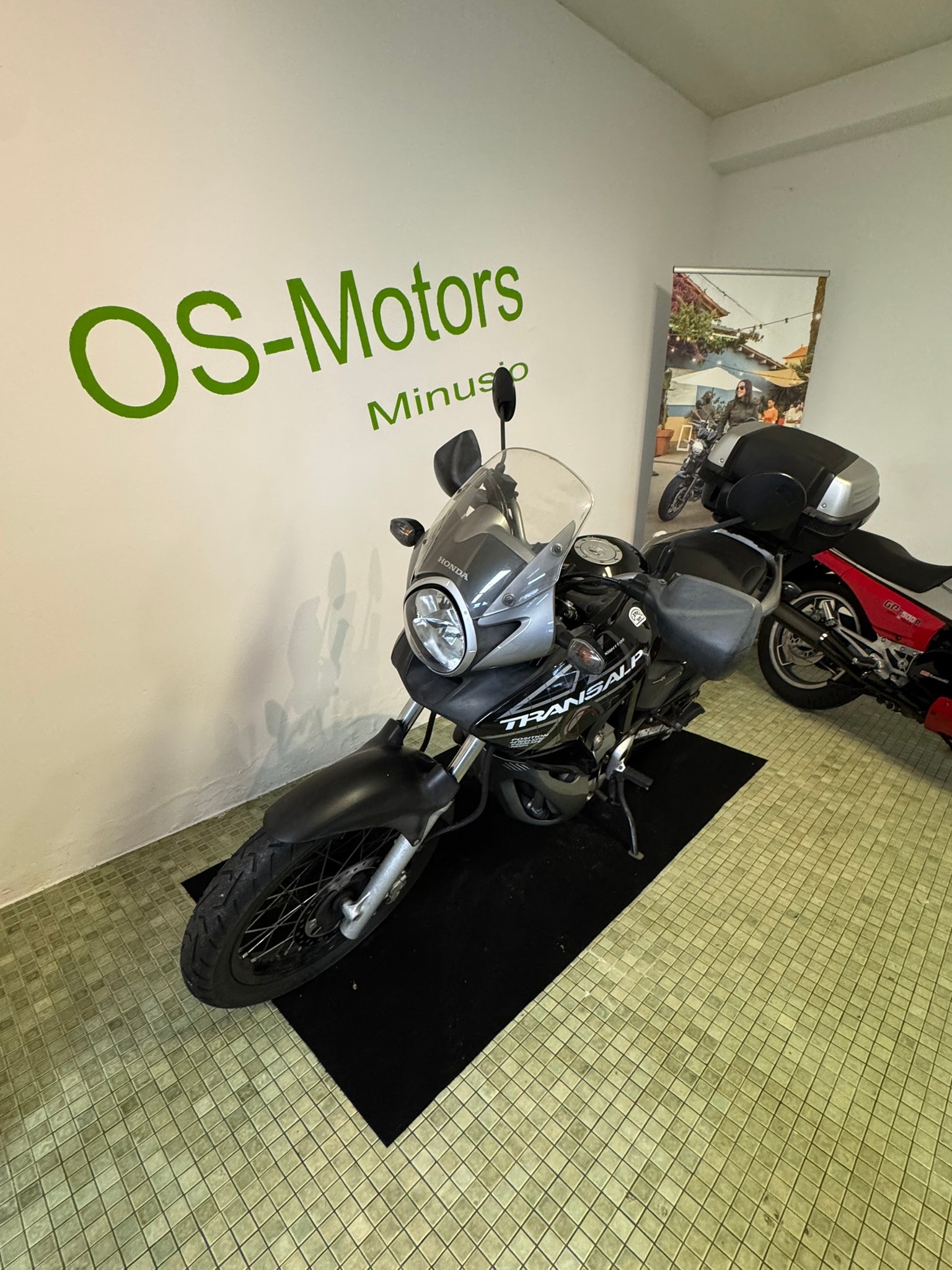 HONDA XL 700 V JOY-image-2