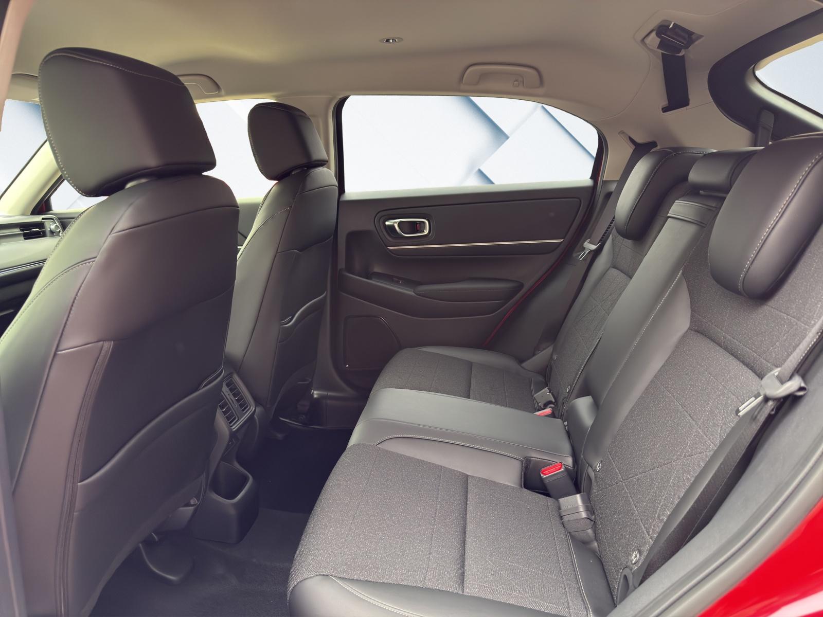 HONDA HR-V 1.5 i-MMD Advance, Leasing Aktion 1.9 % , bis zu 8 Jahre Garantie oder 160`000 km-image-8
