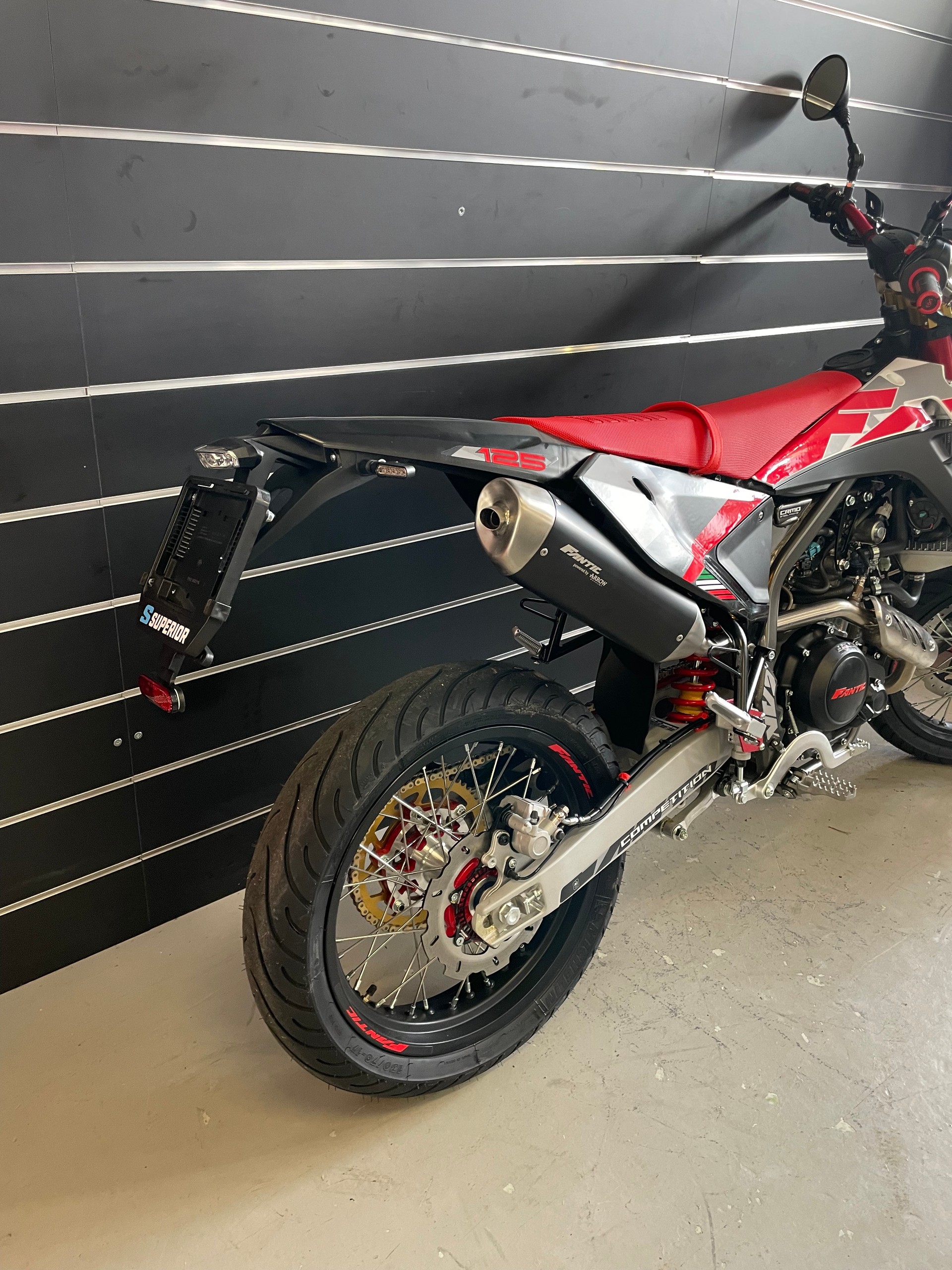 FANTIC XMF 125 Competition-showroom-element-3
