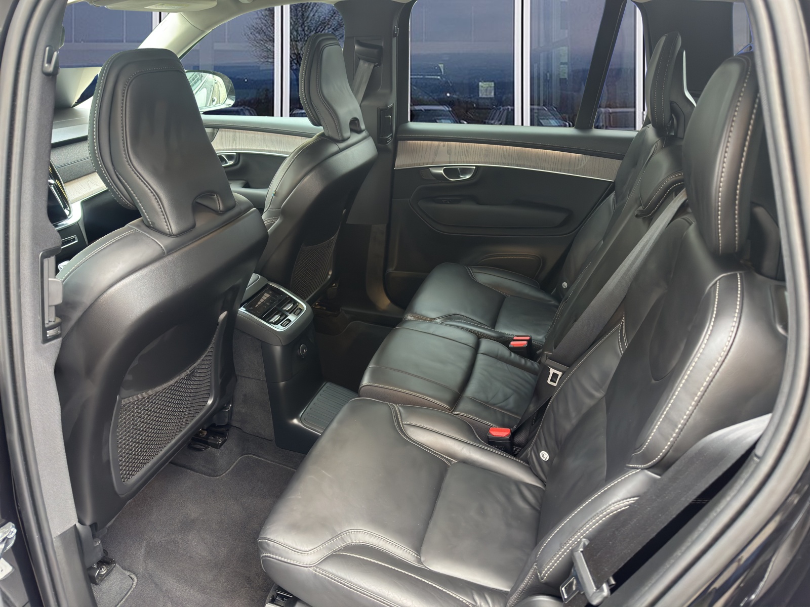 VOLVO XC90 2.0 T8 TE Plus Dark eAWD-image-7
