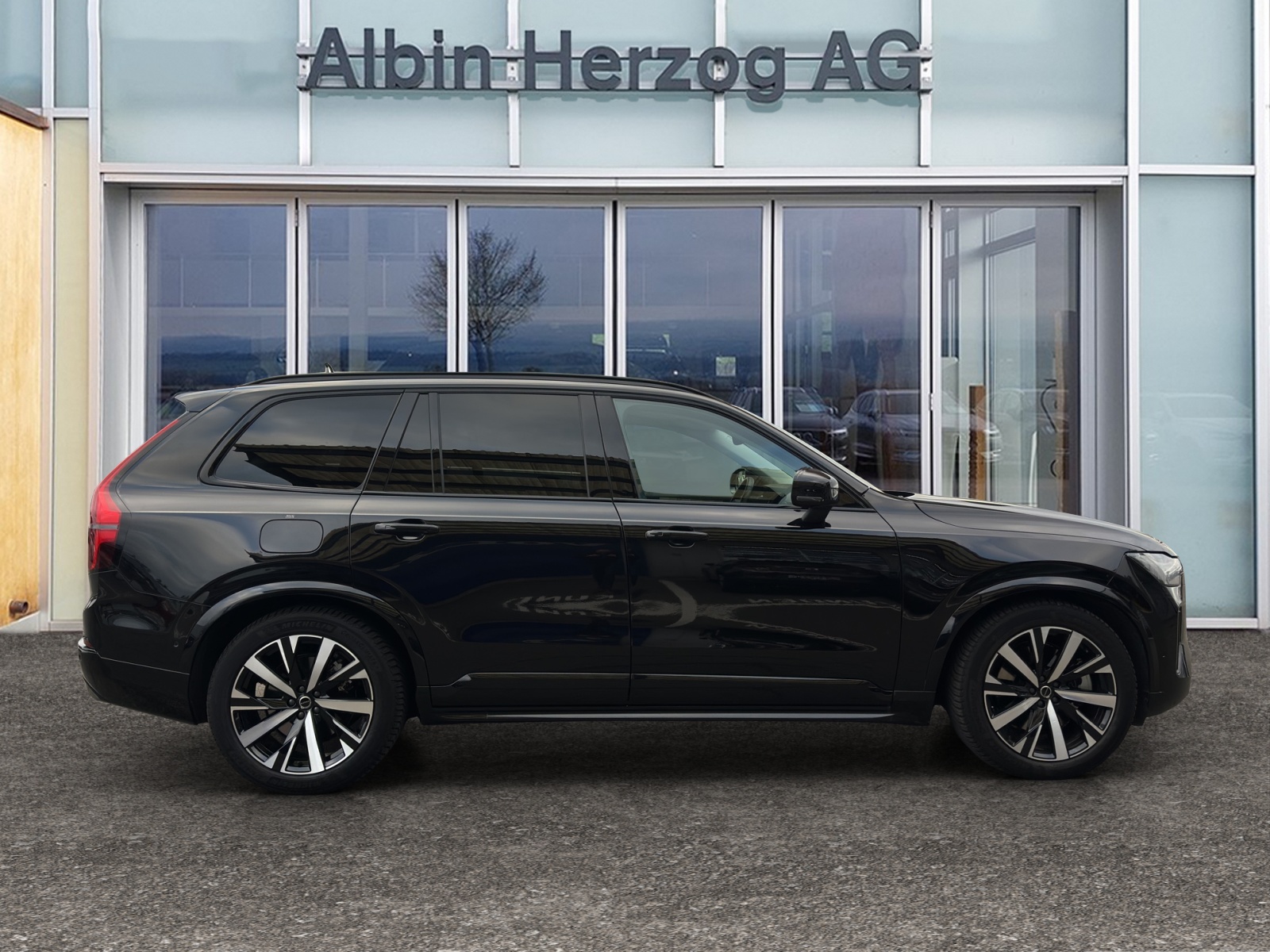 VOLVO XC90 2.0 T8 TE Plus Dark eAWD-image-5