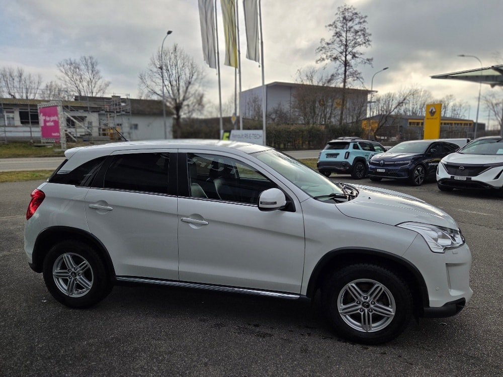 CITROEN C4 Aircross 1.6 HDi Exclusive 4WD-image-4