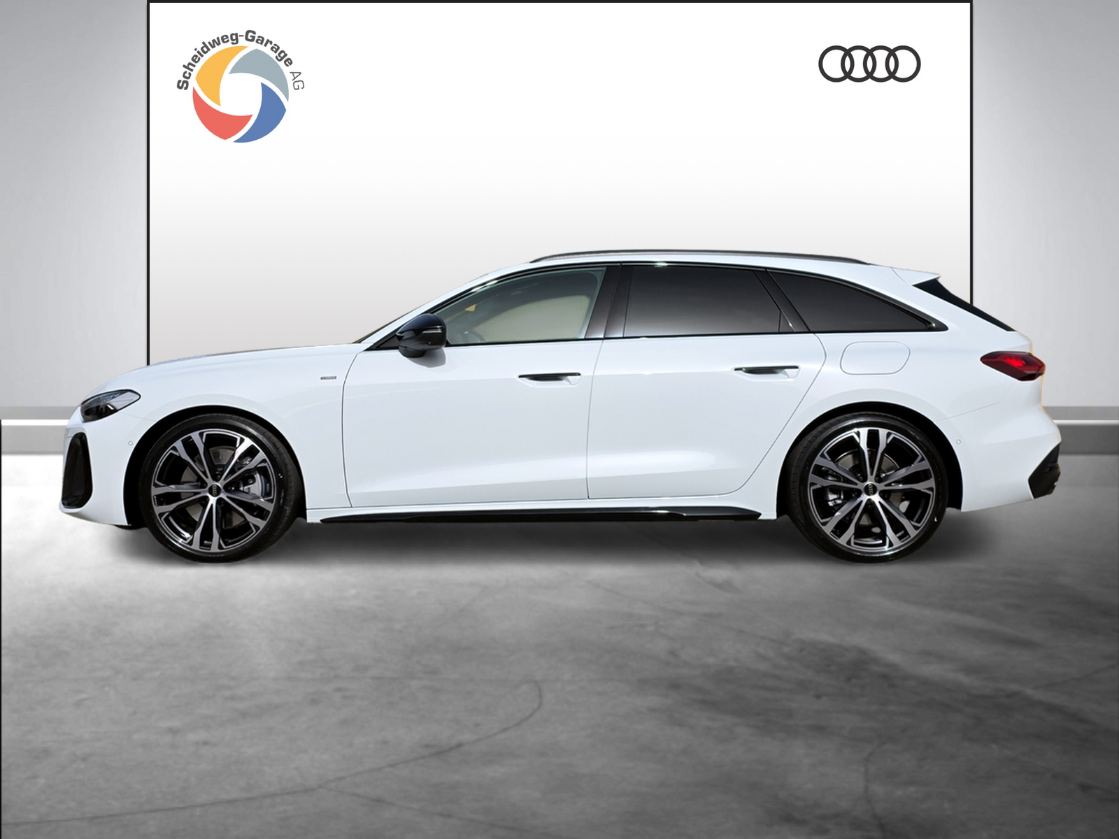 AUDI A5 Avant e-hybrid quattro Attraction 220 kW S tronic-image-2