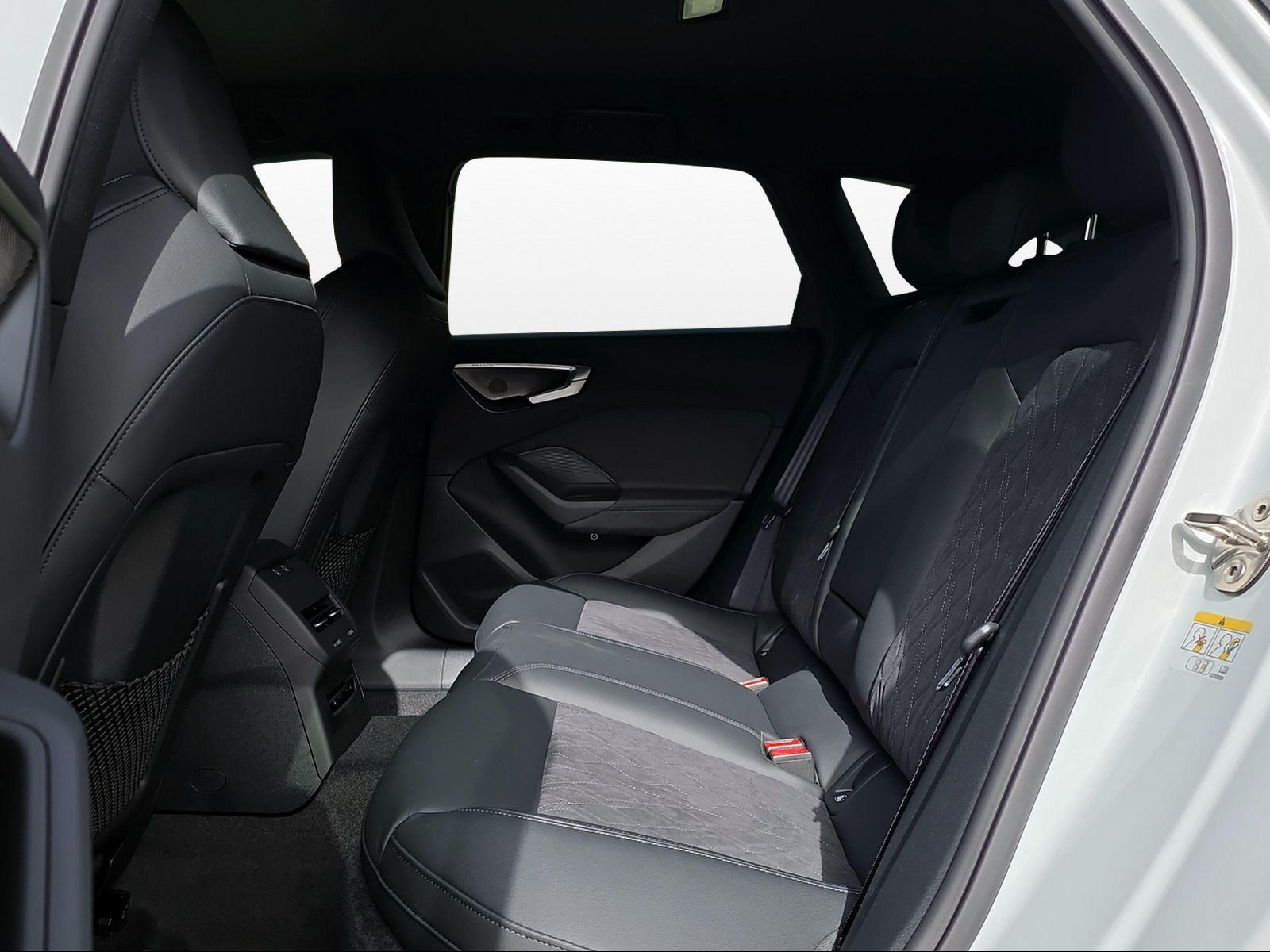 AUDI A5 Avant e-hybrid quattro Attraction 220 kW S tronic-image-10
