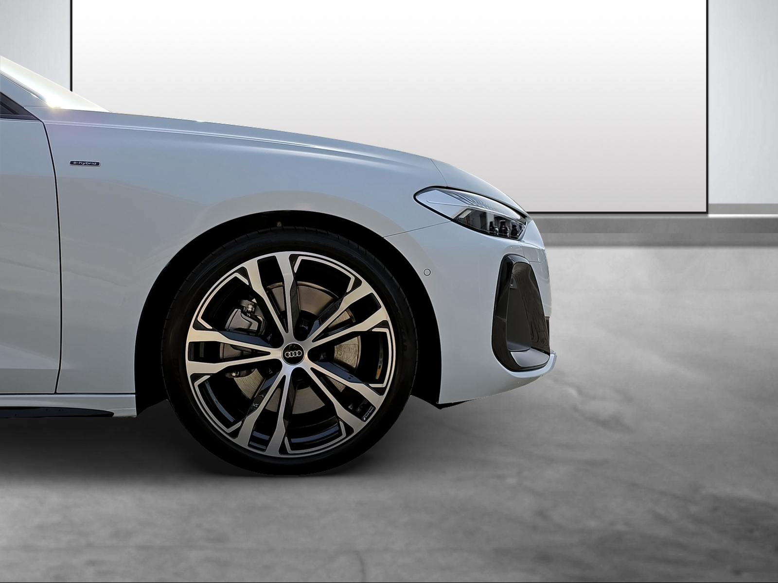 AUDI A5 Avant e-hybrid quattro Attraction 220 kW S tronic-image-14