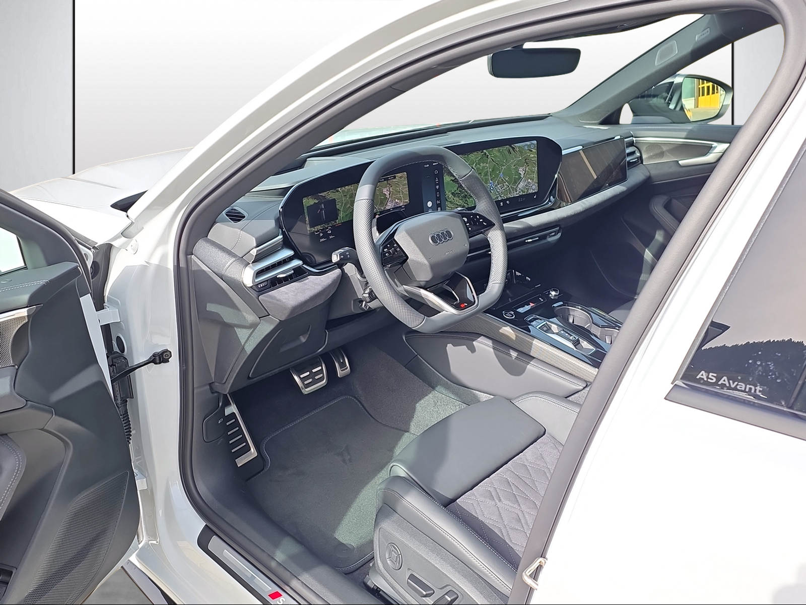 AUDI A5 Avant e-hybrid quattro Attraction 220 kW S tronic-image-5