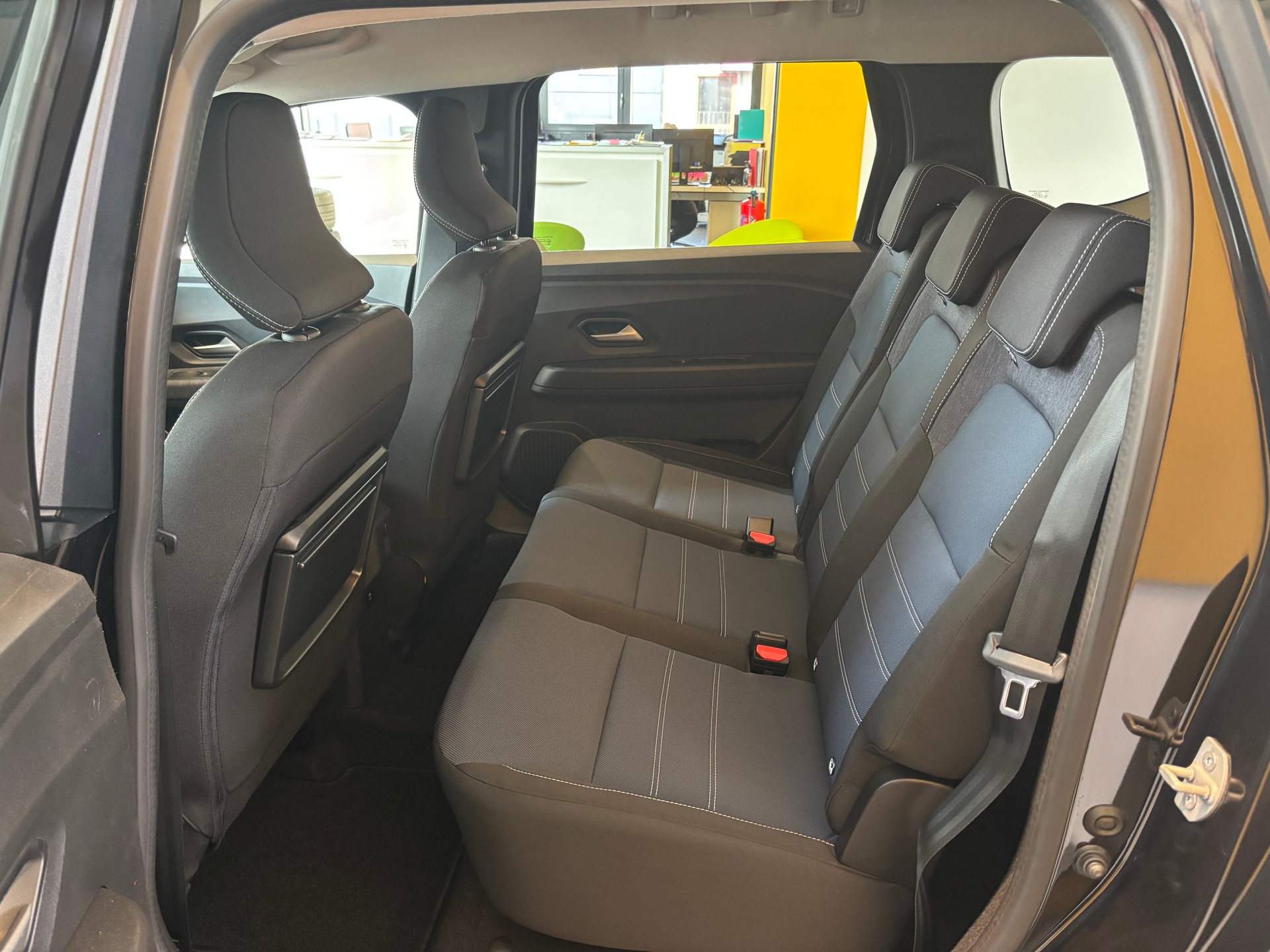 DACIA Jogger HEV 155 Journey-image-10