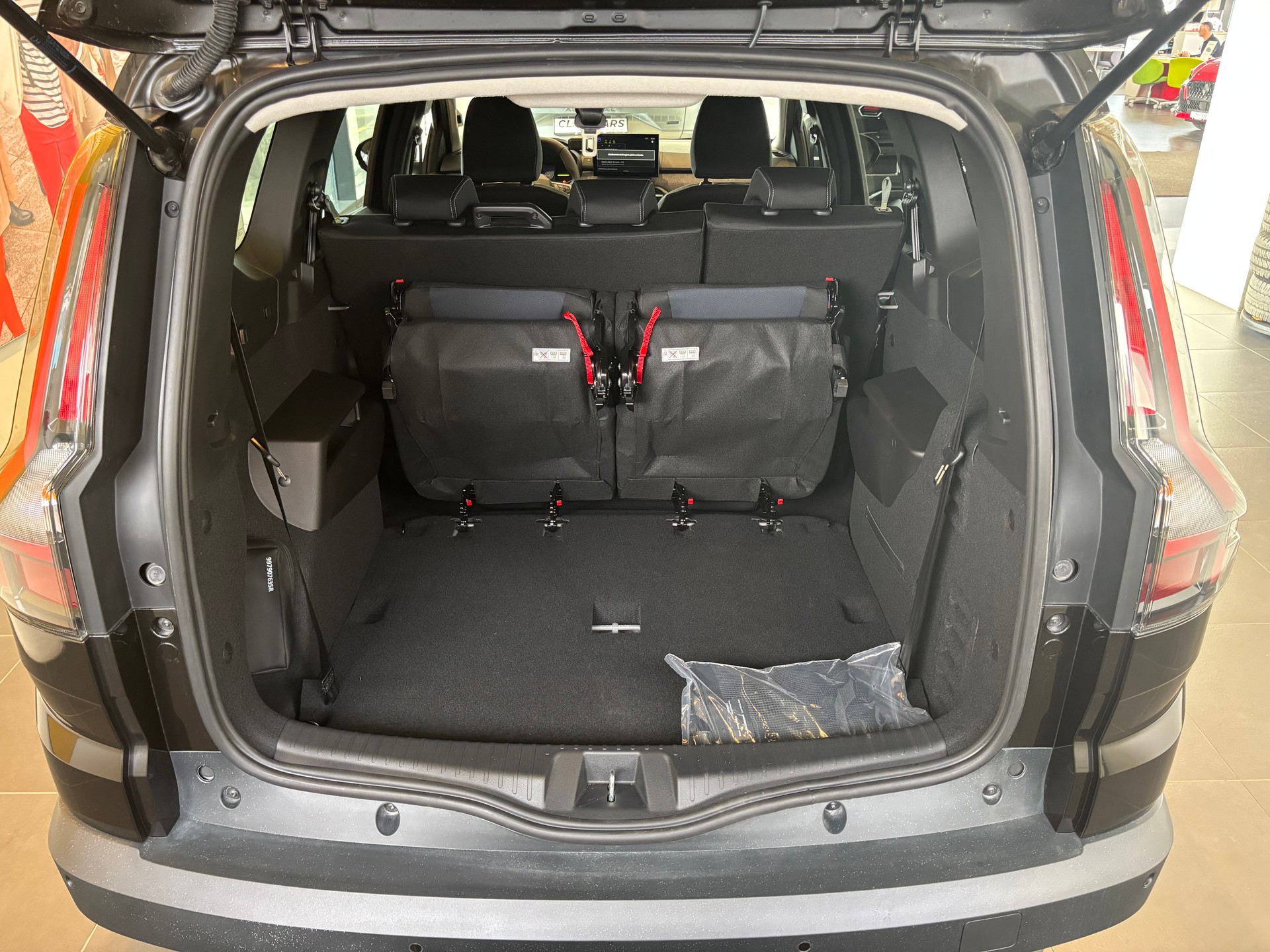 DACIA Jogger HEV 155 Journey-image-7