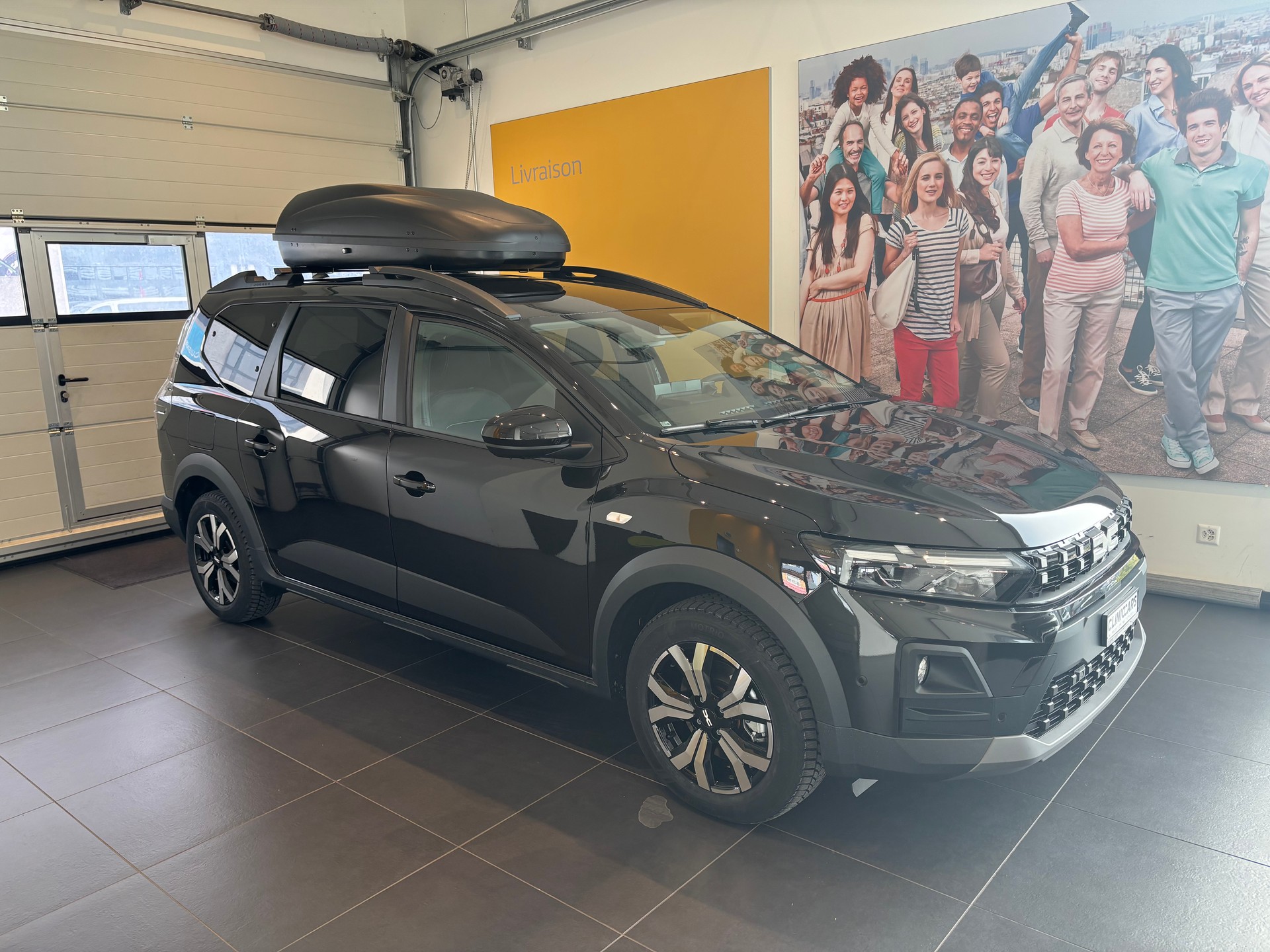 DACIA Jogger HEV 155 Journey-image-0