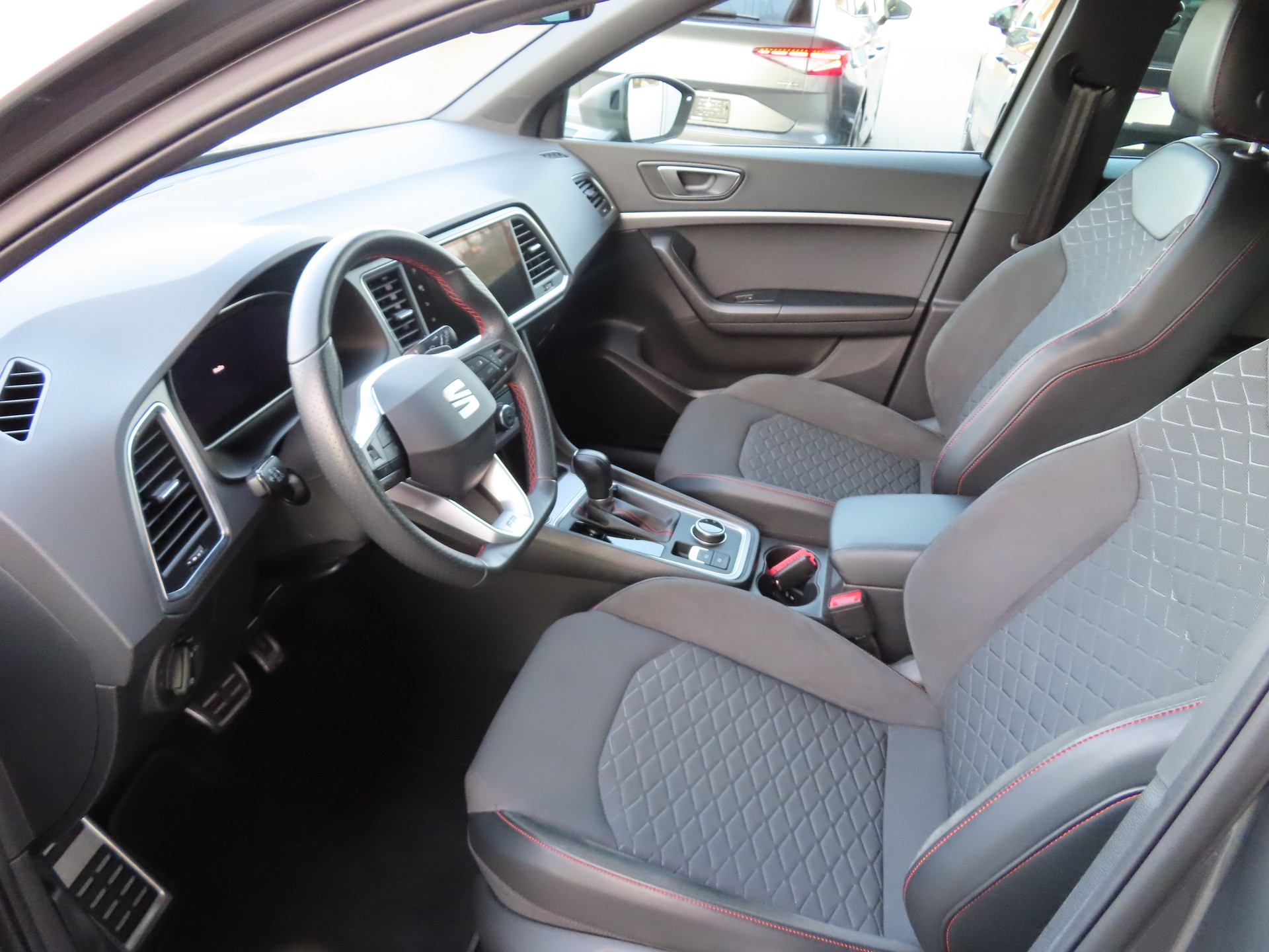 SEAT Ateca 1.5 TSI EVO DSG FR-image-6