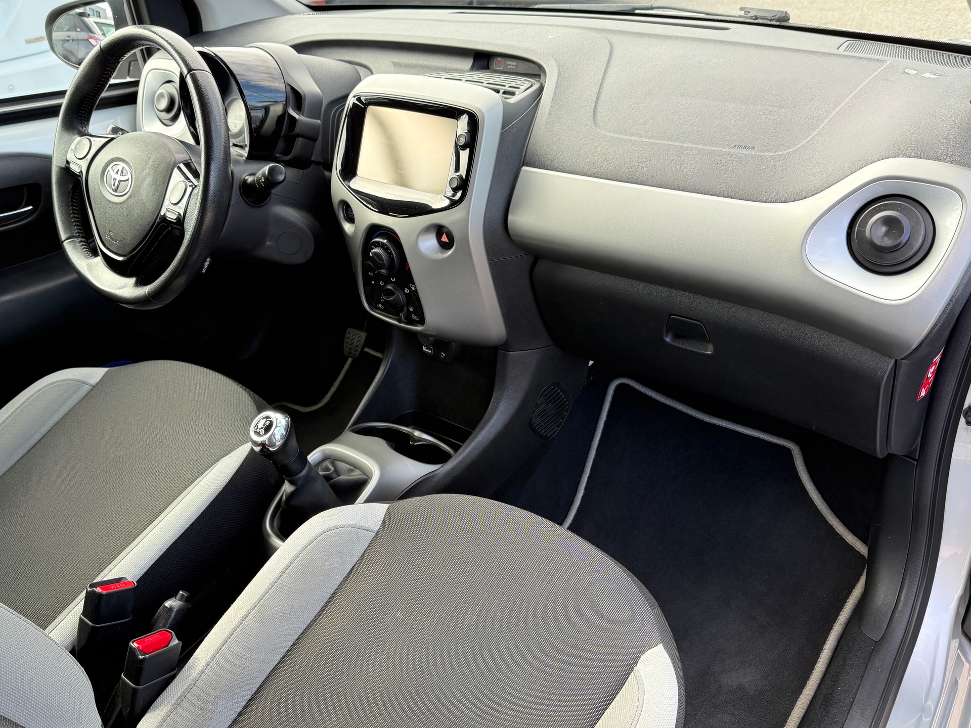 TOYOTA Aygo 1.0 VVT-i Trend-image-12