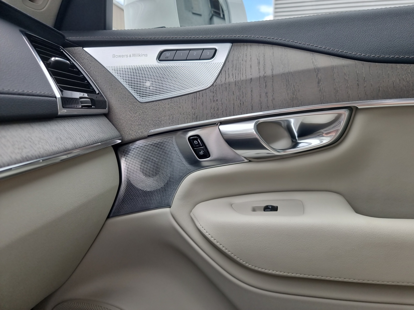 VOLVO XC90 2.0 T8 TE Ultimate Bright 7P. eAWD-image-14
