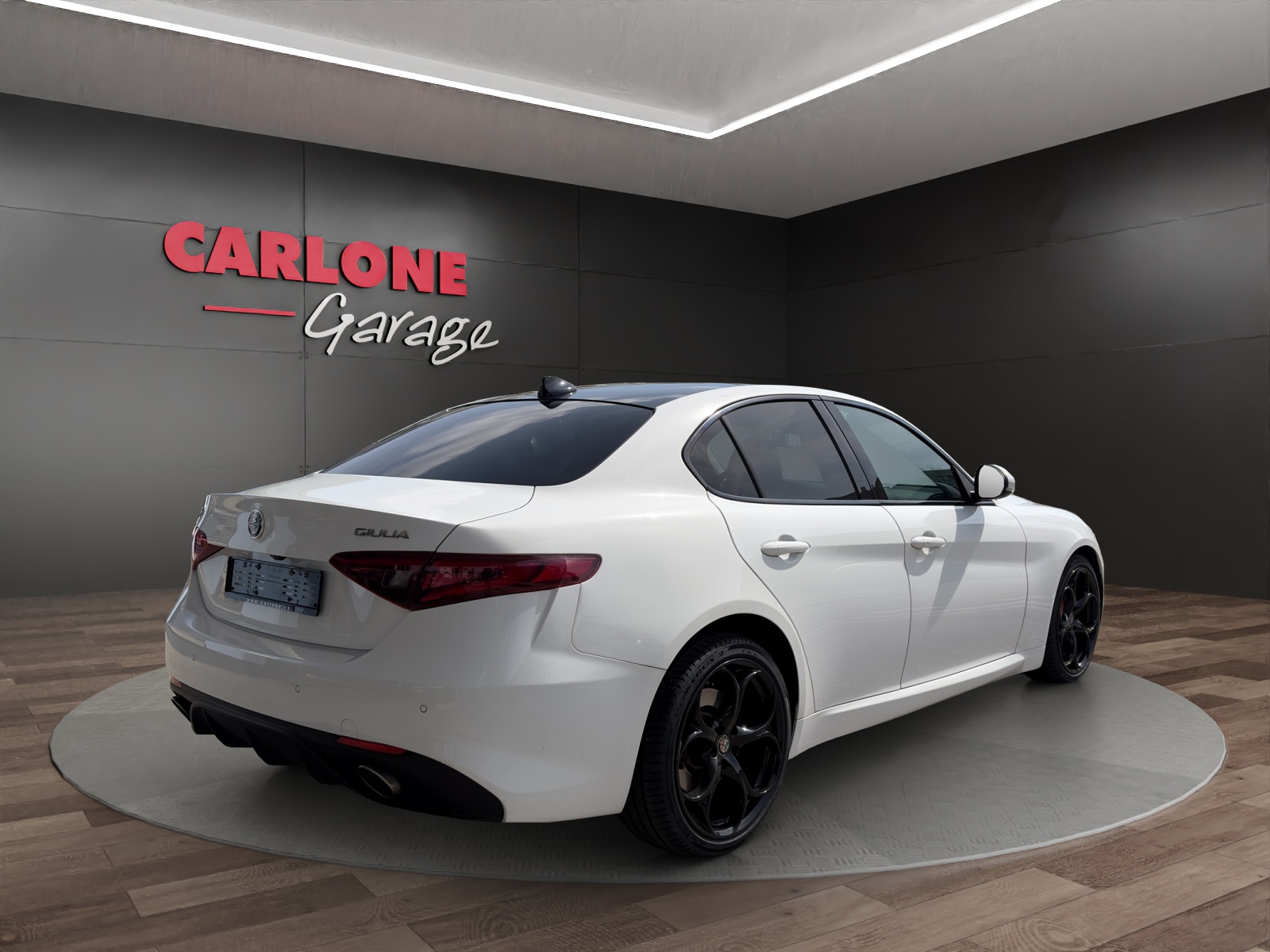 ALFA ROMEO Giulia 2.2 D Q4 210 Veloce-showroom-element-2