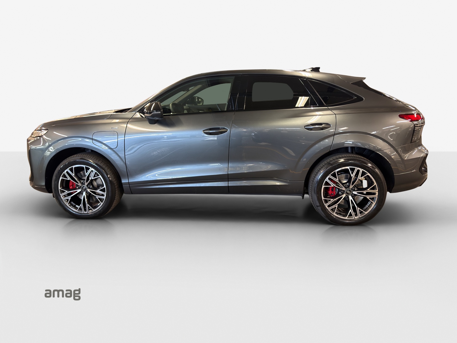 AUDI Q3 Sportback e-hybrid 200 kW S tronig-image-1