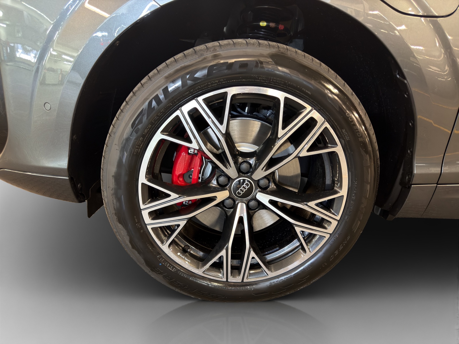 AUDI Q3 Sportback e-hybrid 200 kW S tronig-image-13