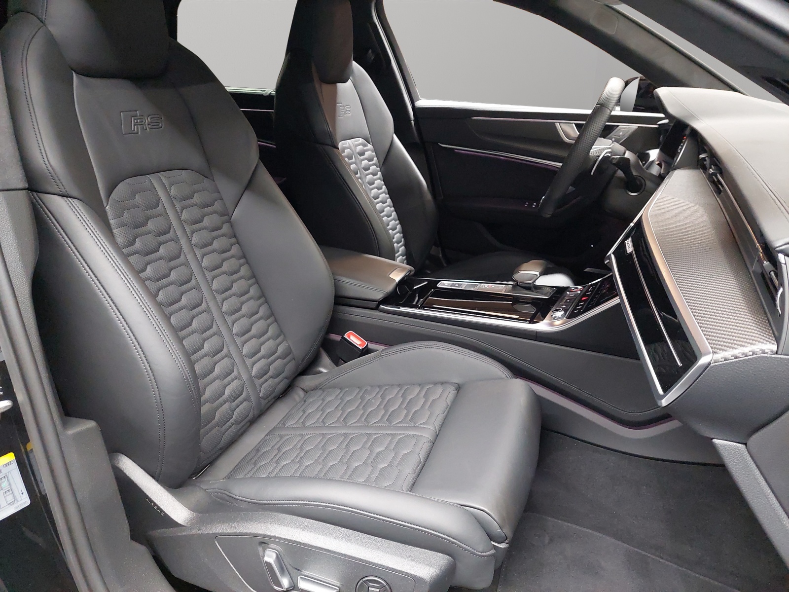 AUDI RS6 Avant 4.0 TFSI V8 Performance quattro-image-8